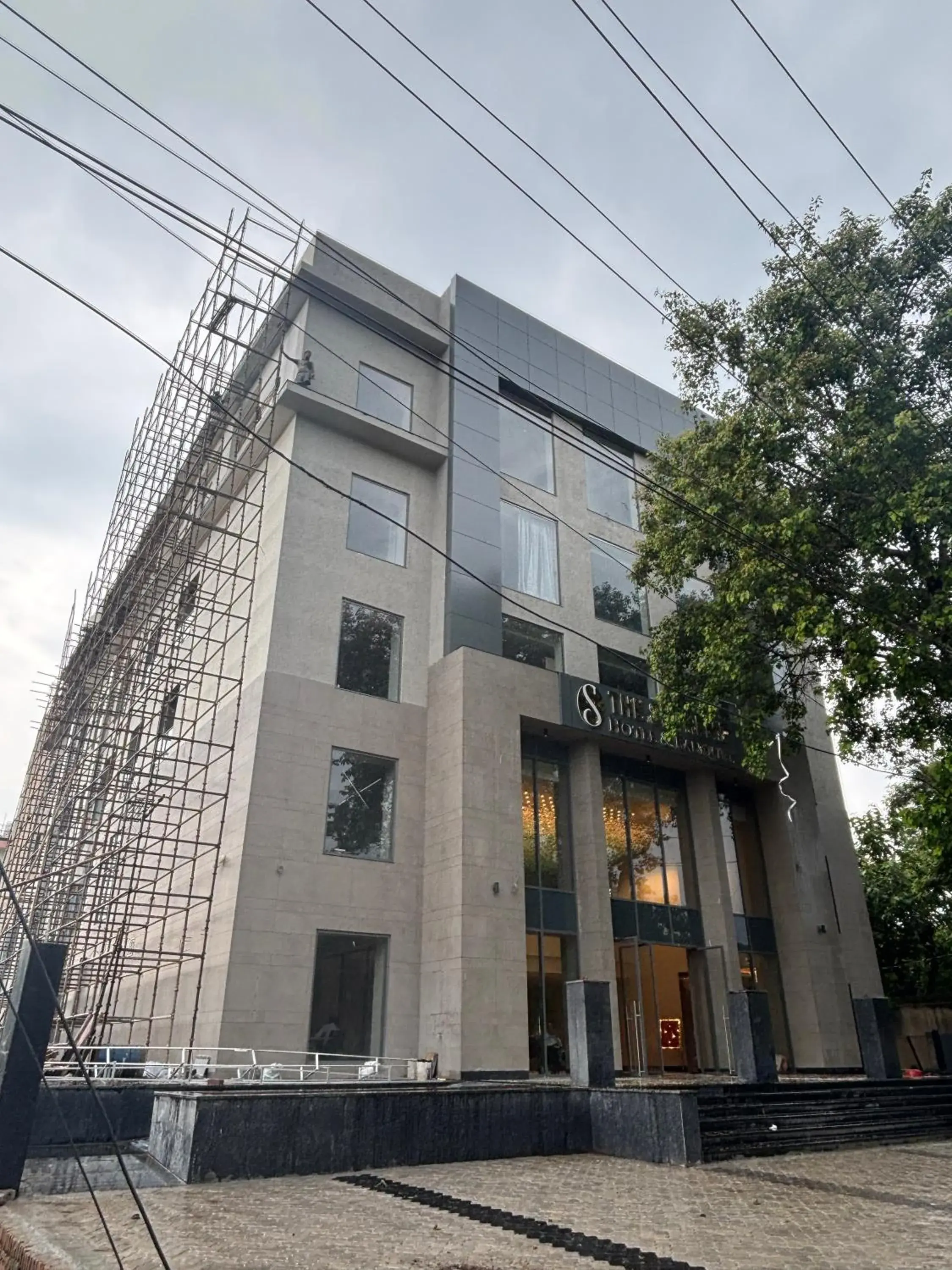 The Supreme Hotel and Banquet The Supreme Hotel and Banquet