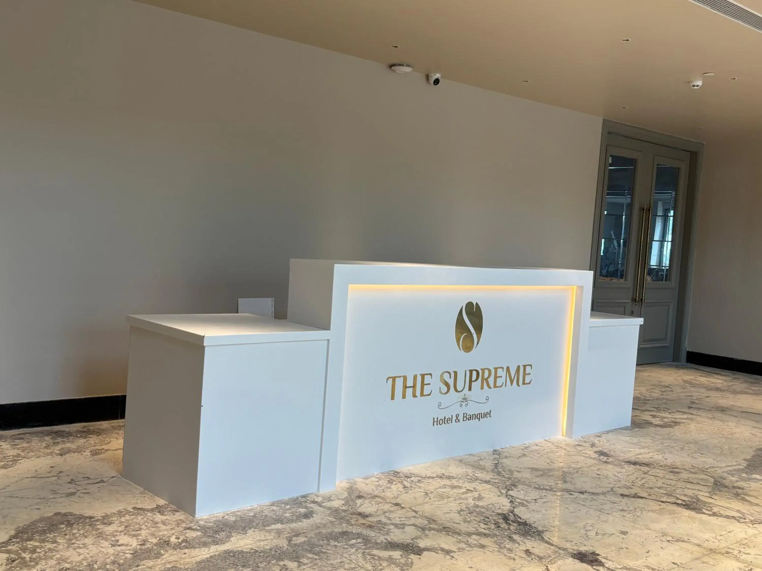 The Supreme Hotel and Banquet The Supreme Hotel and Banquet
