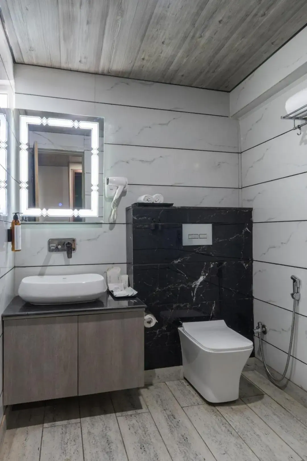 Executive Room - single occupancy in Clark Inn Express Rajnagar Executive Room - single occupancy in Clark Inn Express Rajnagar