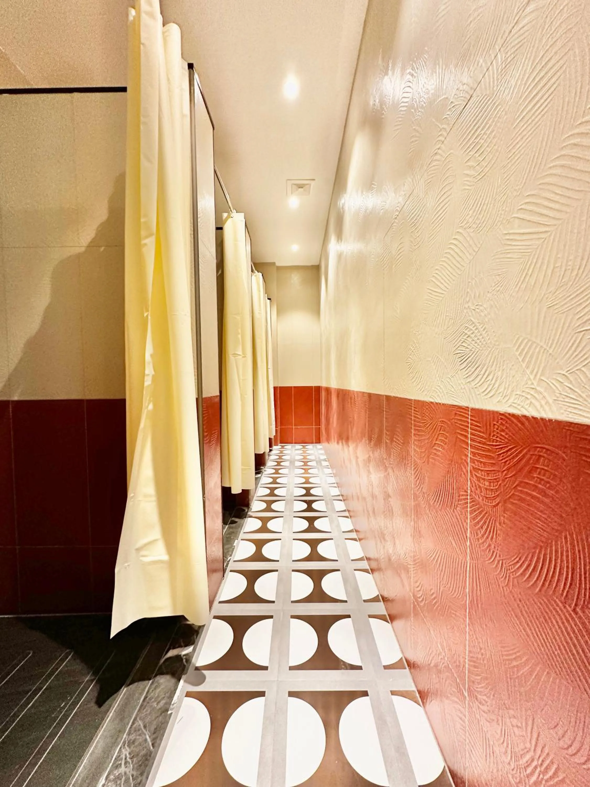 Bathroom in Yuanjili International Youth Hostel
