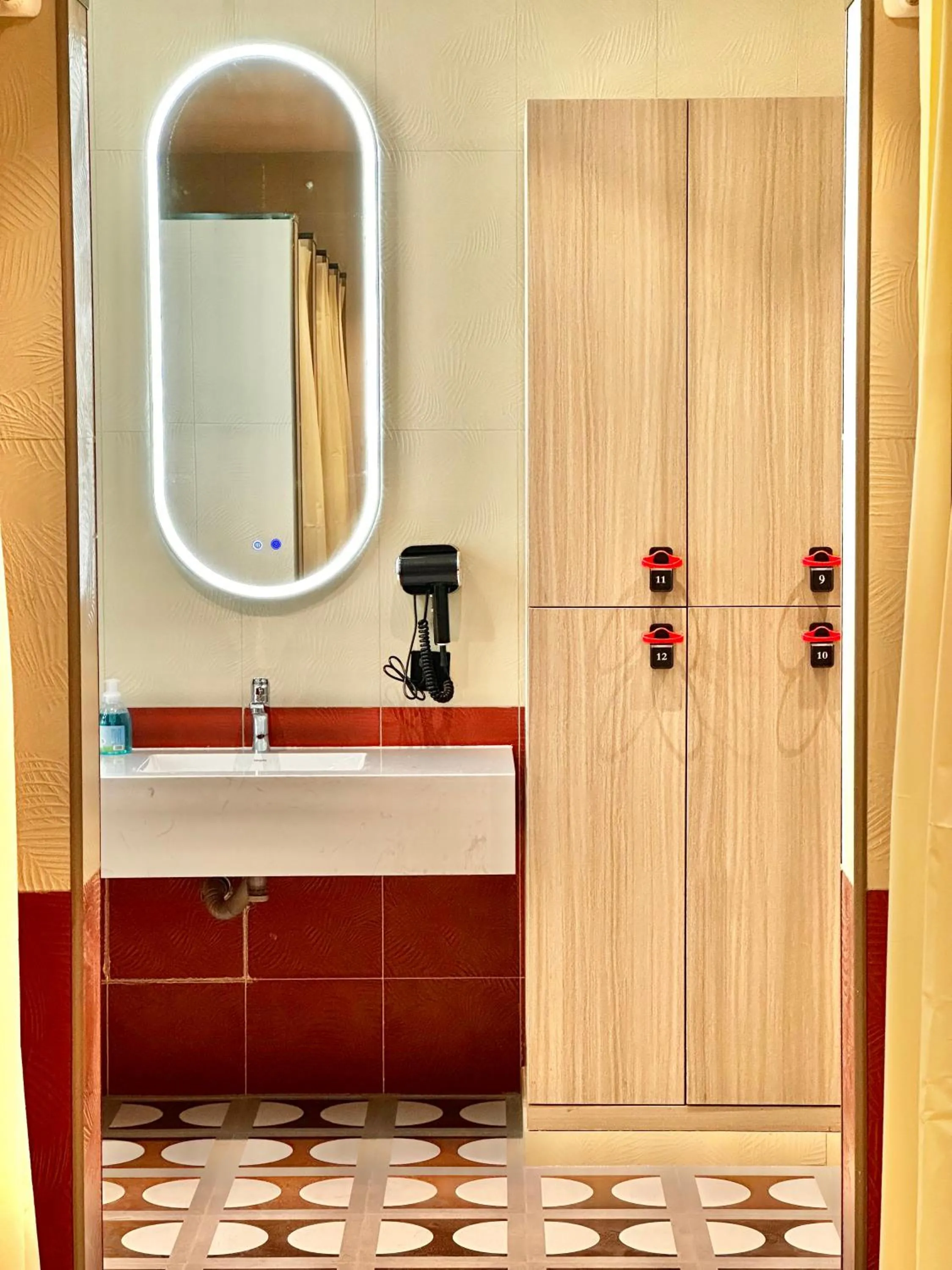 Bathroom in Yuanjili International Youth Hostel