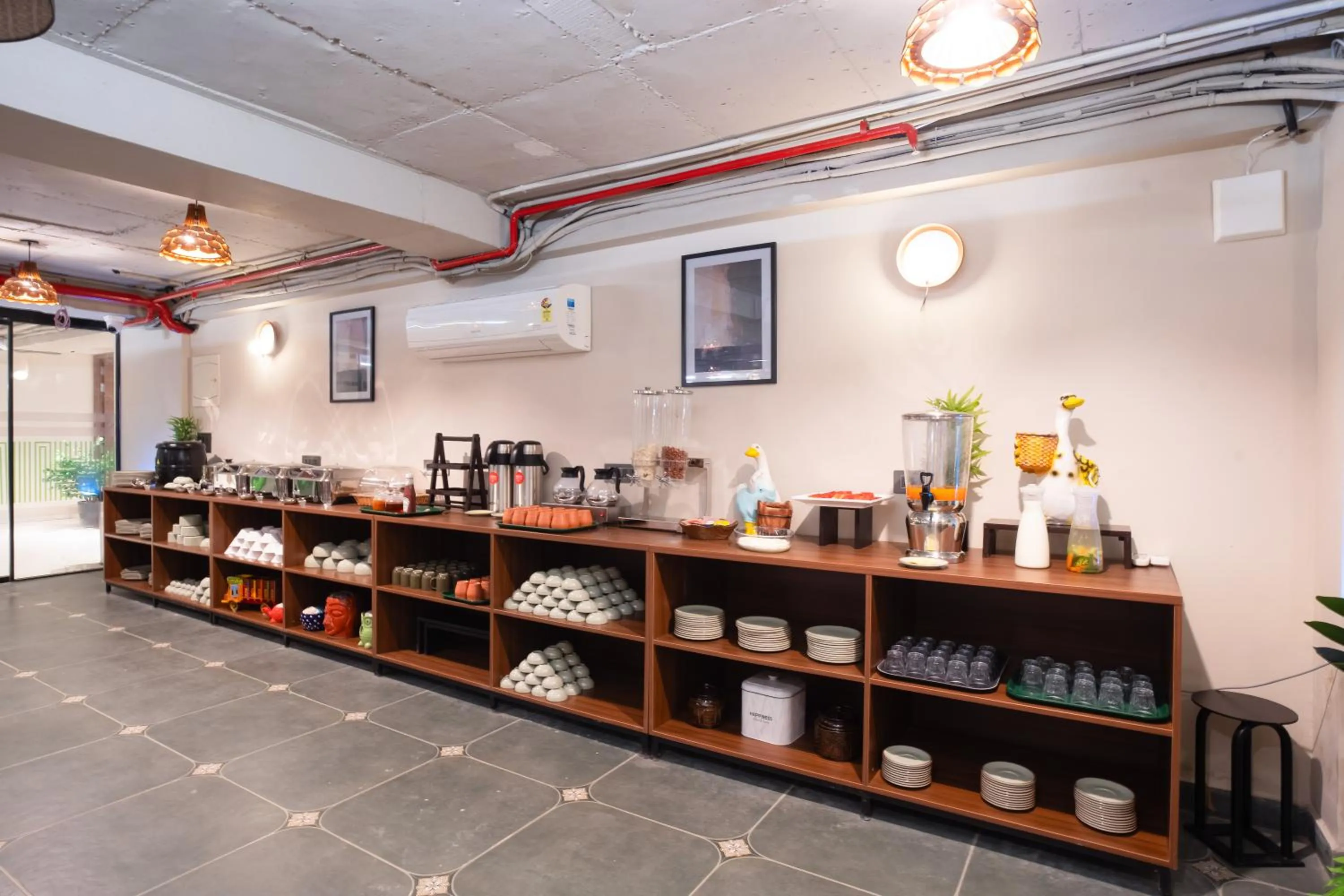 Restaurant/places to eat in Saltstayz Premier - Naraina, Central Delhi