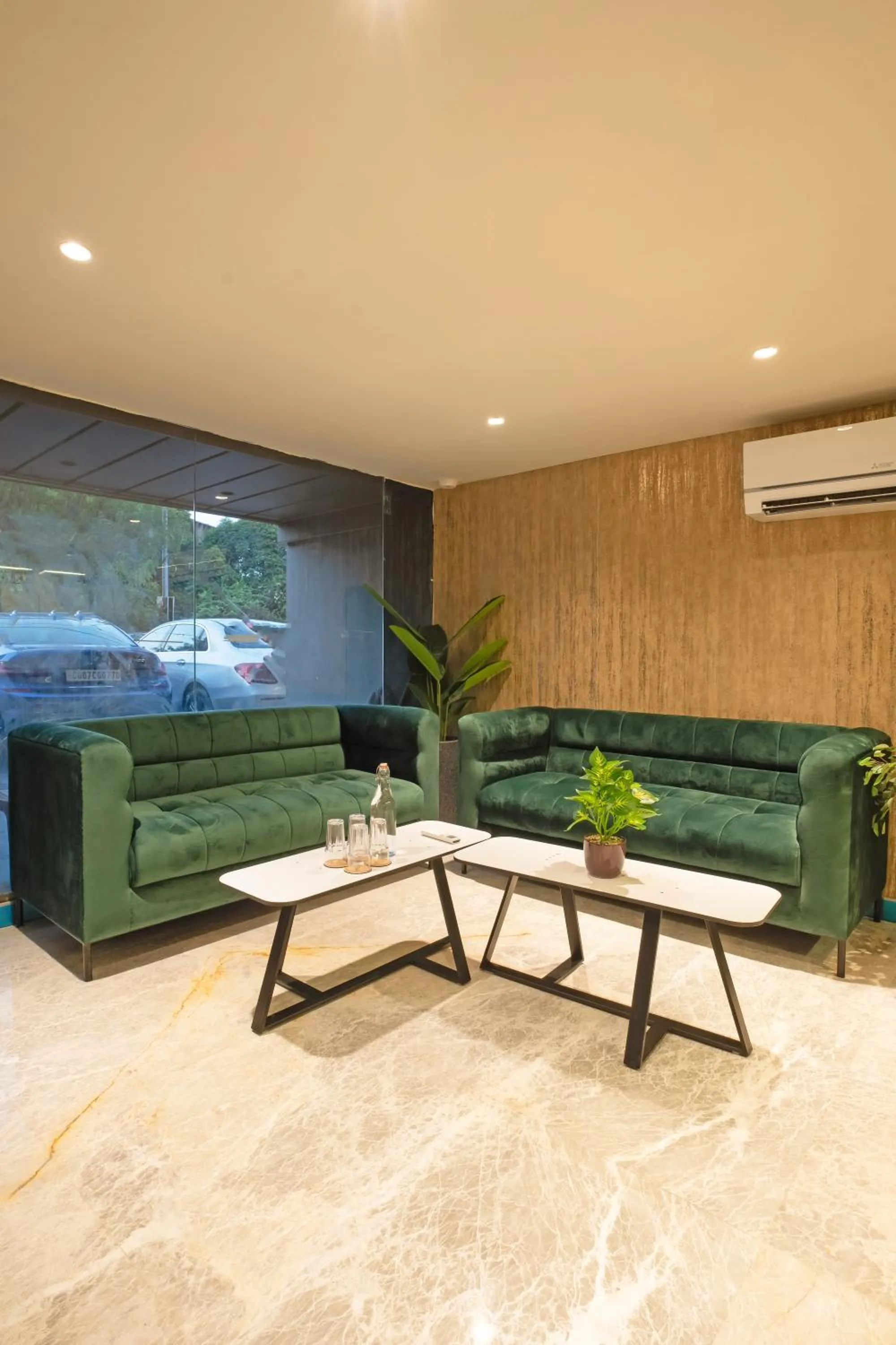 Lobby or reception in Saltstayz Premier - Naraina, Central Delhi
