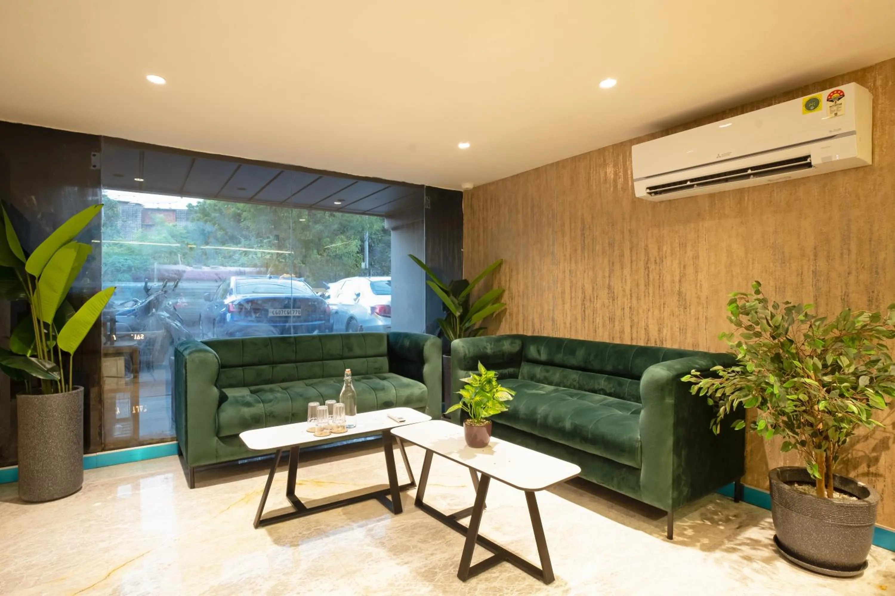 Lobby or reception in Saltstayz Premier - Naraina, Central Delhi