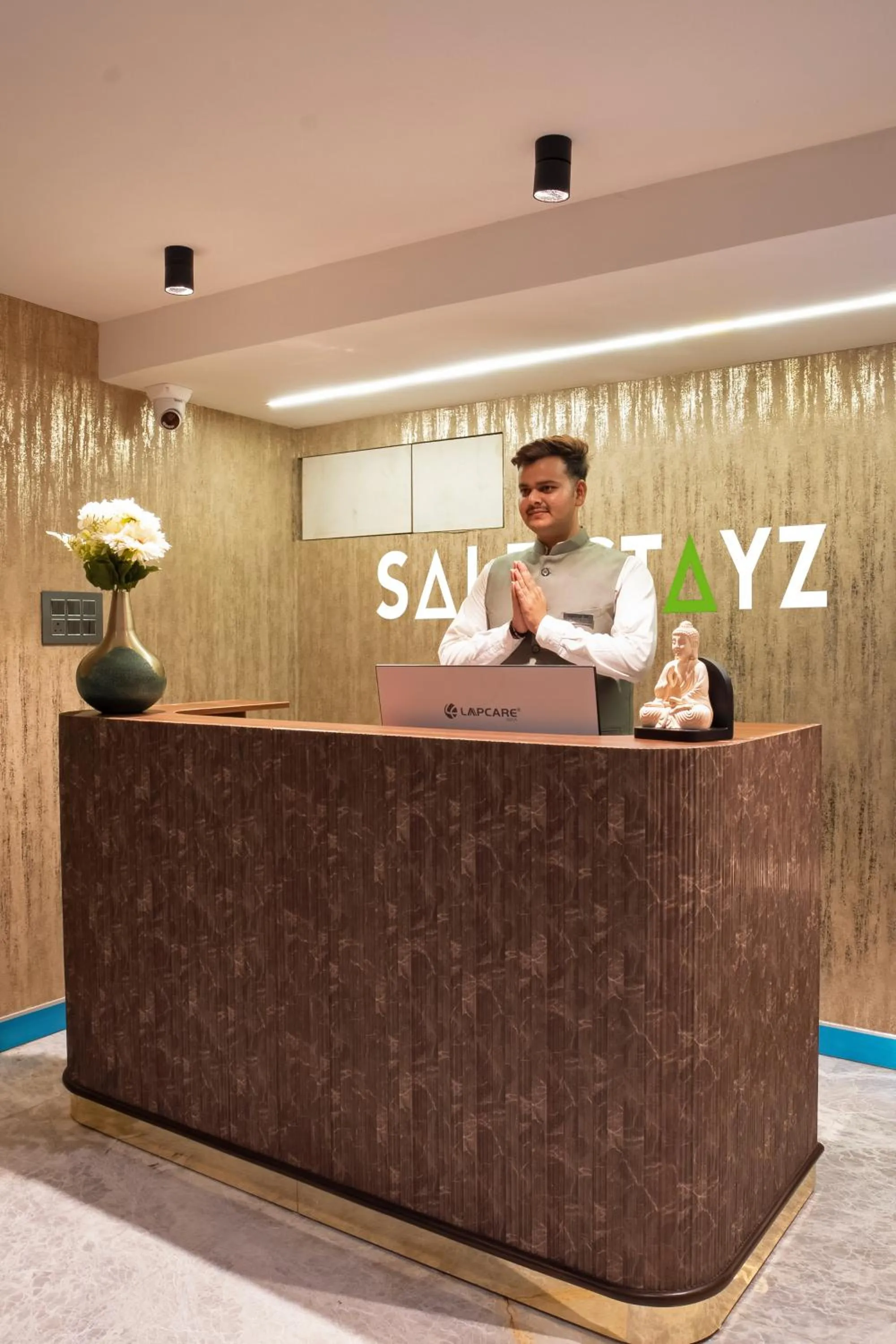 Staff in Saltstayz Premier - Naraina, Central Delhi
