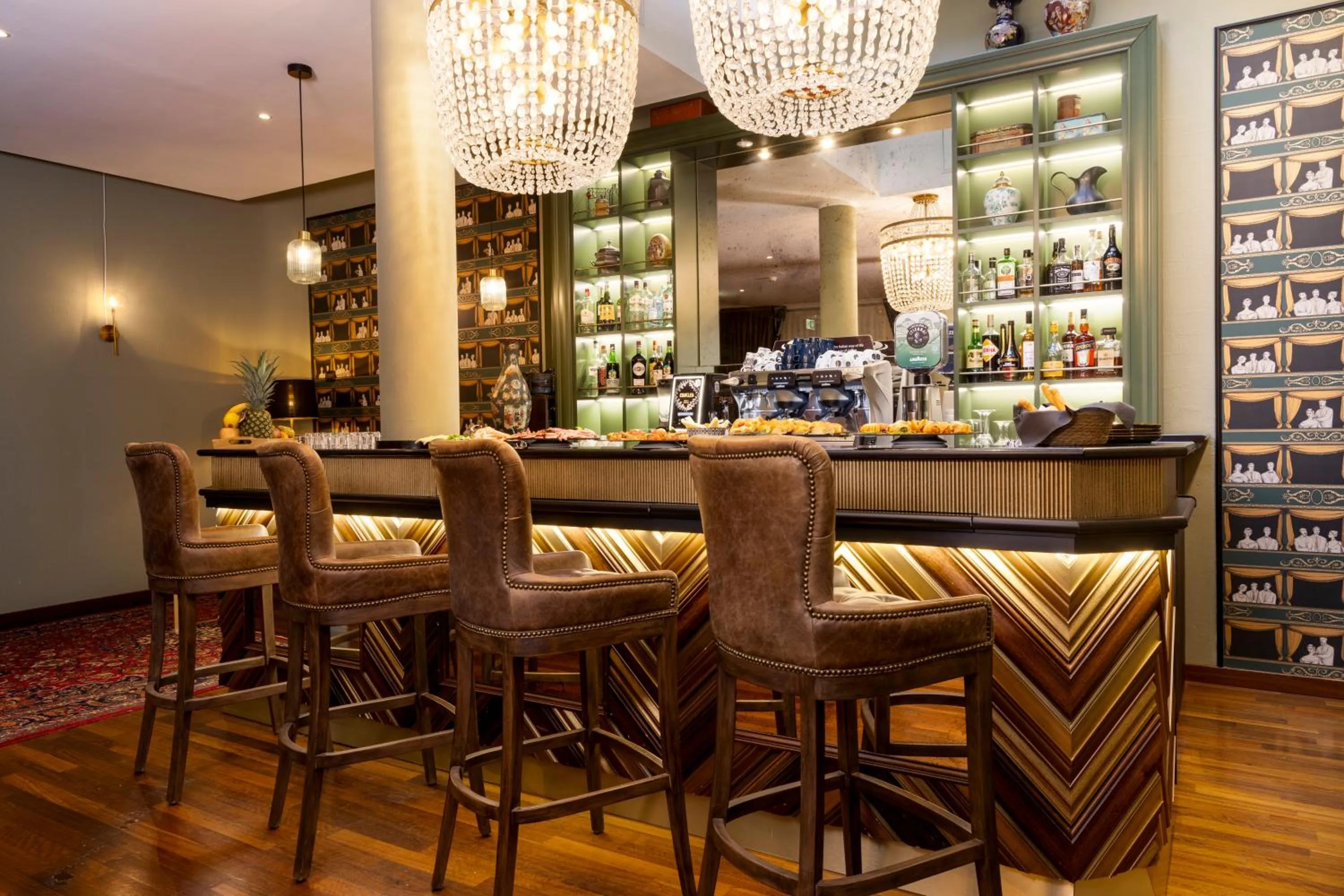 Lounge or bar in Hotel Indigo Turin by IHG