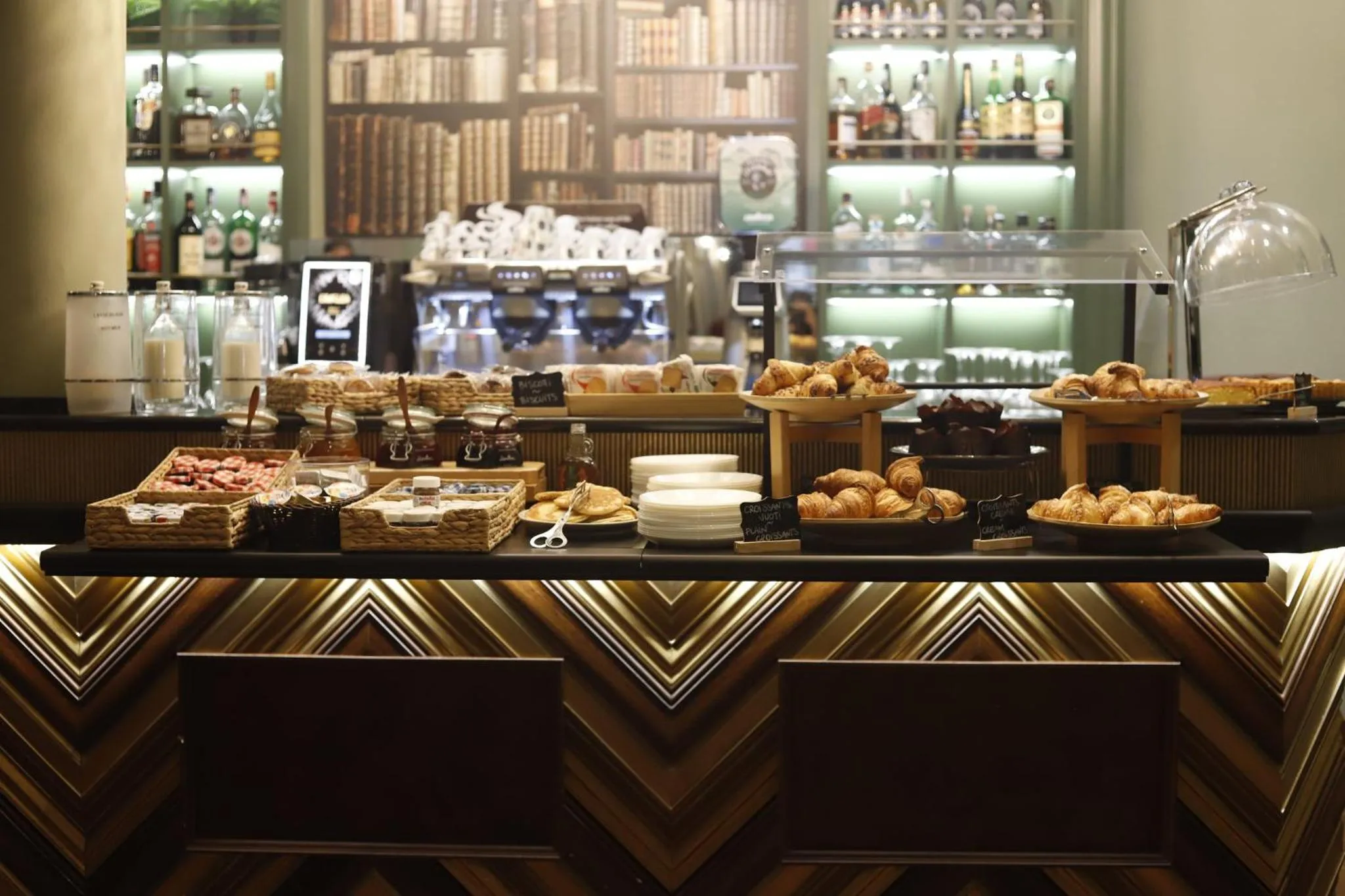 Breakfast in Hotel Indigo Turin by IHG