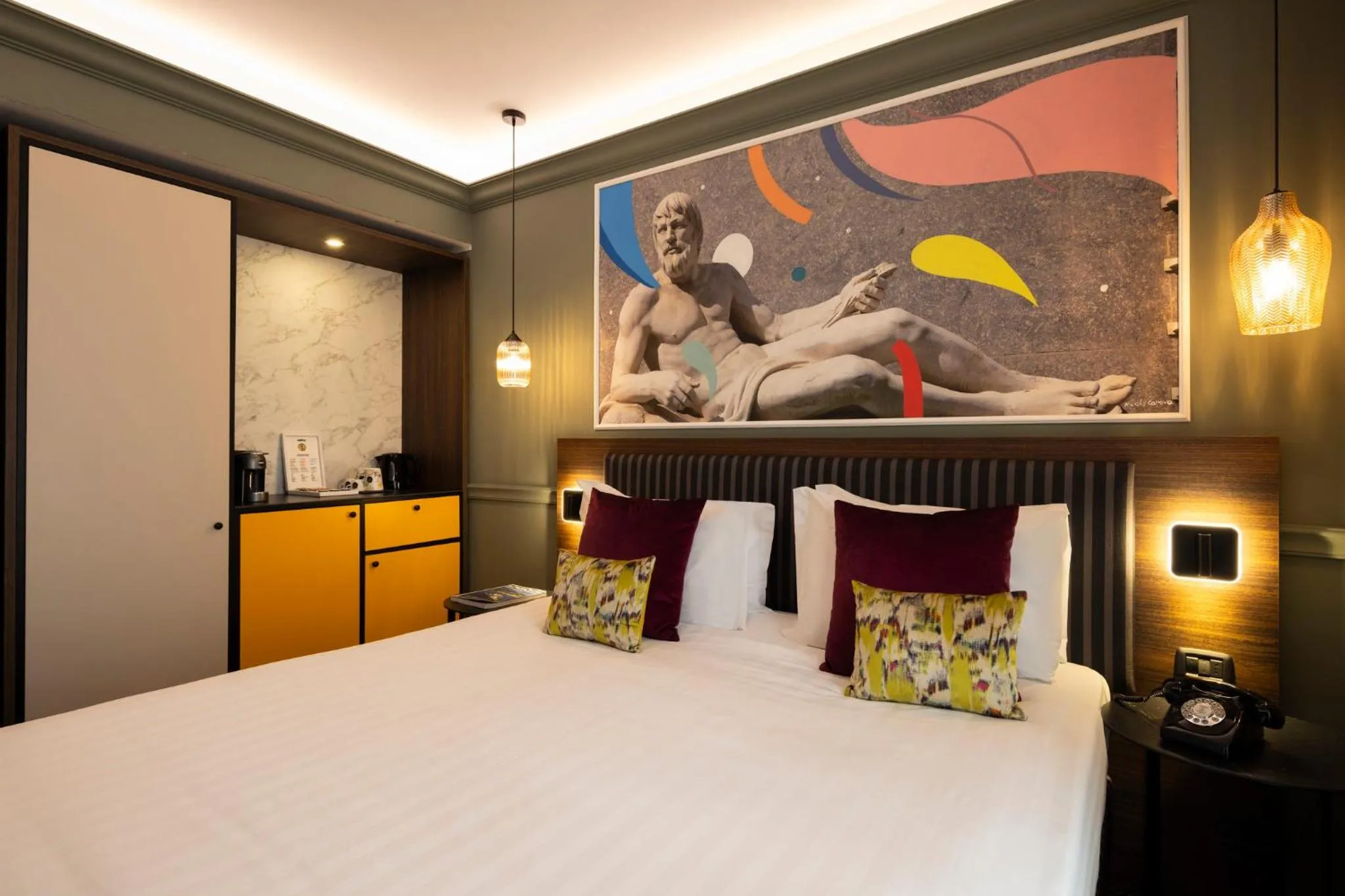 Photo of the whole room, Bed in Hotel Indigo Turin by IHG
