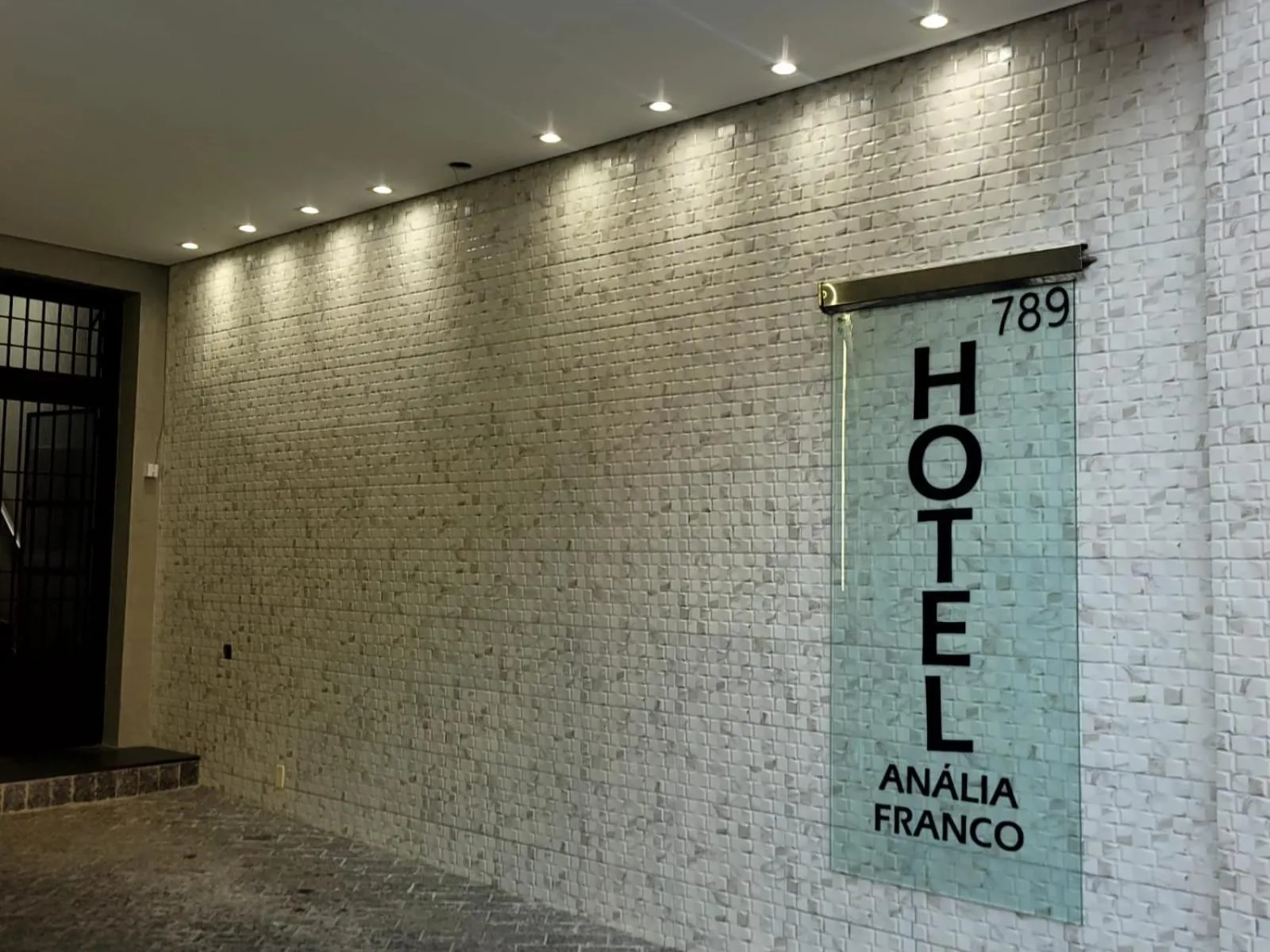 Property building in Hotel Anália Franco