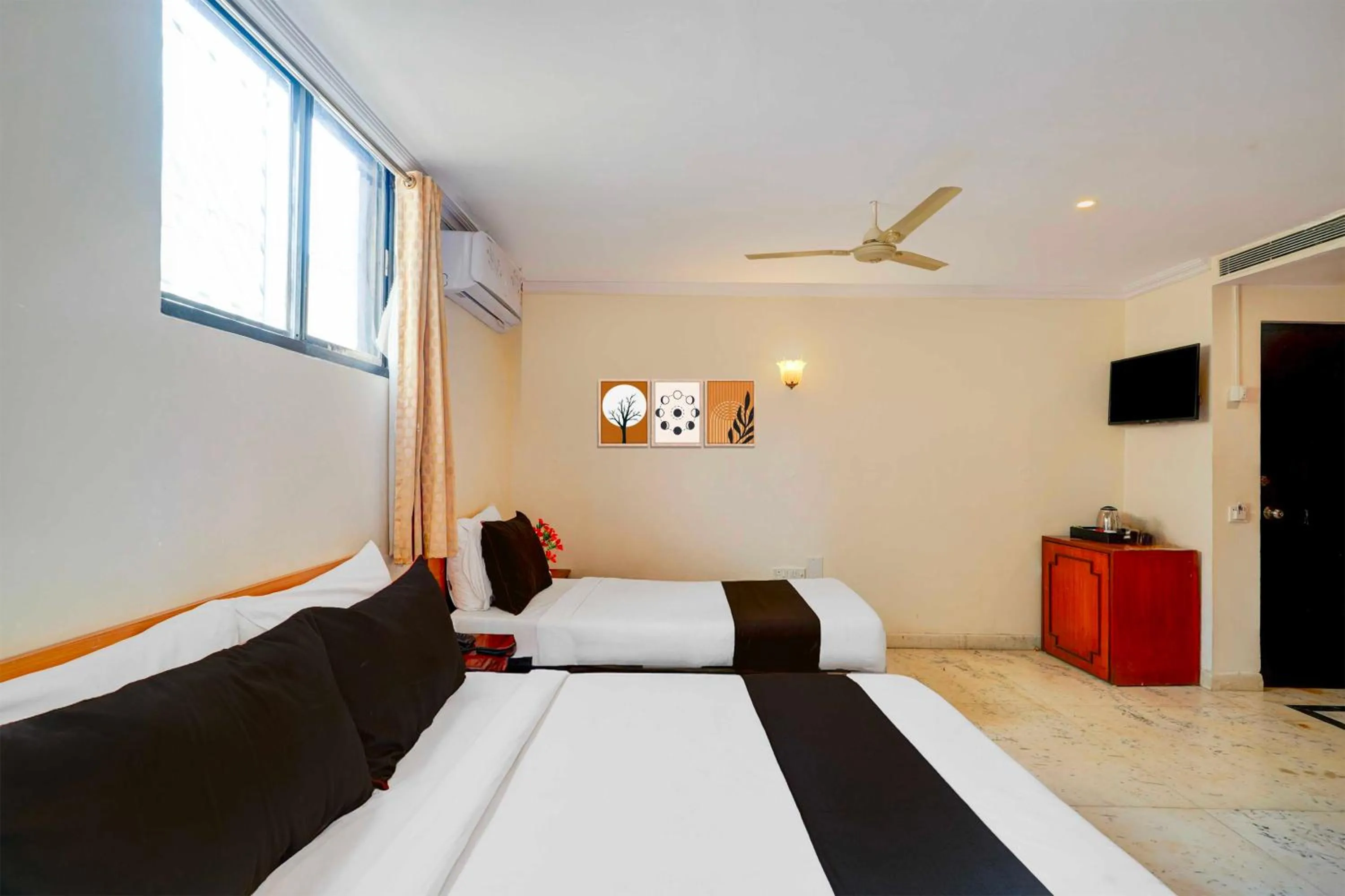 Bedroom, Bed in Collection O Hal Airport Road