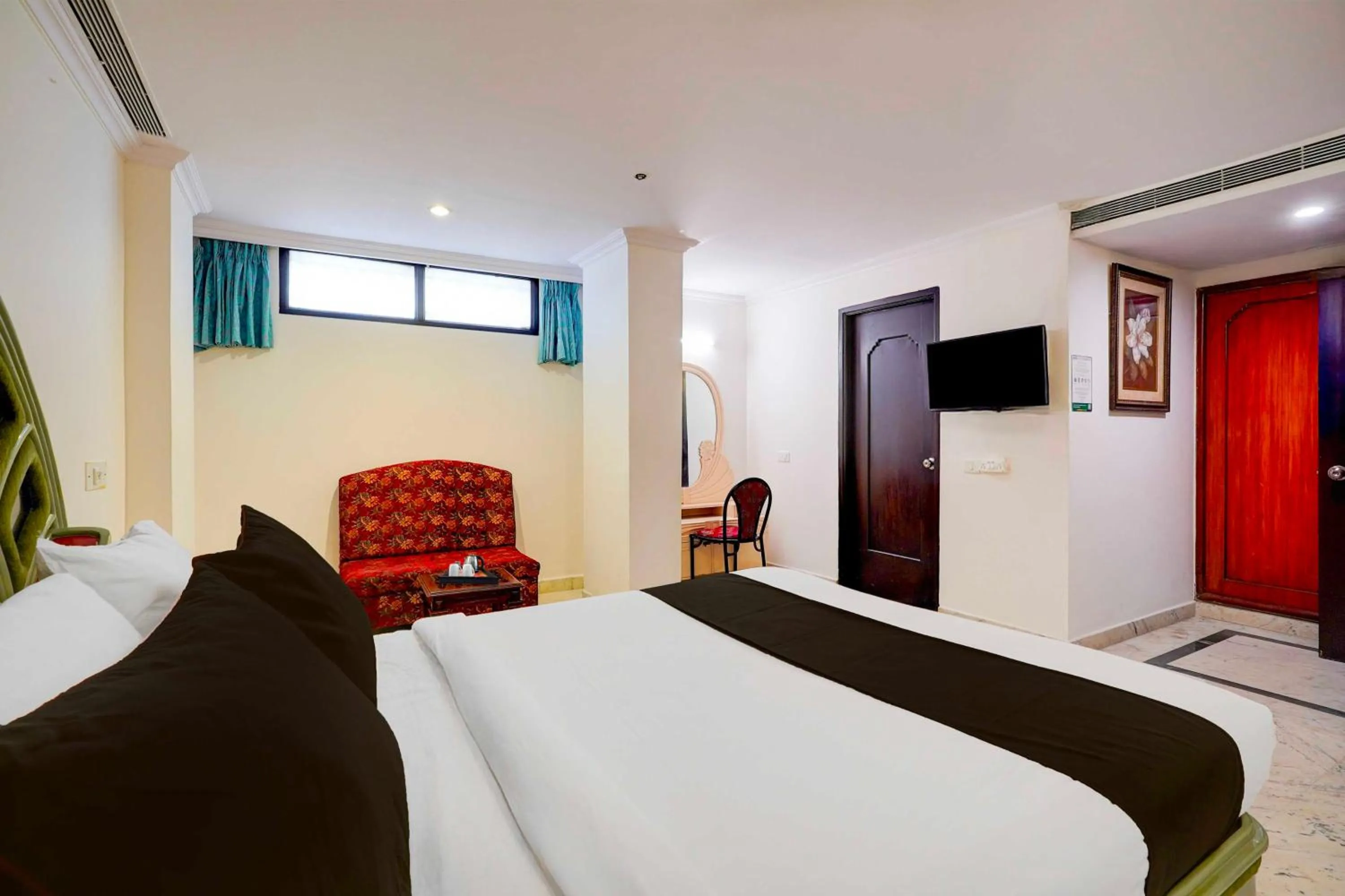 Bedroom, Bed in Collection O Hal Airport Road