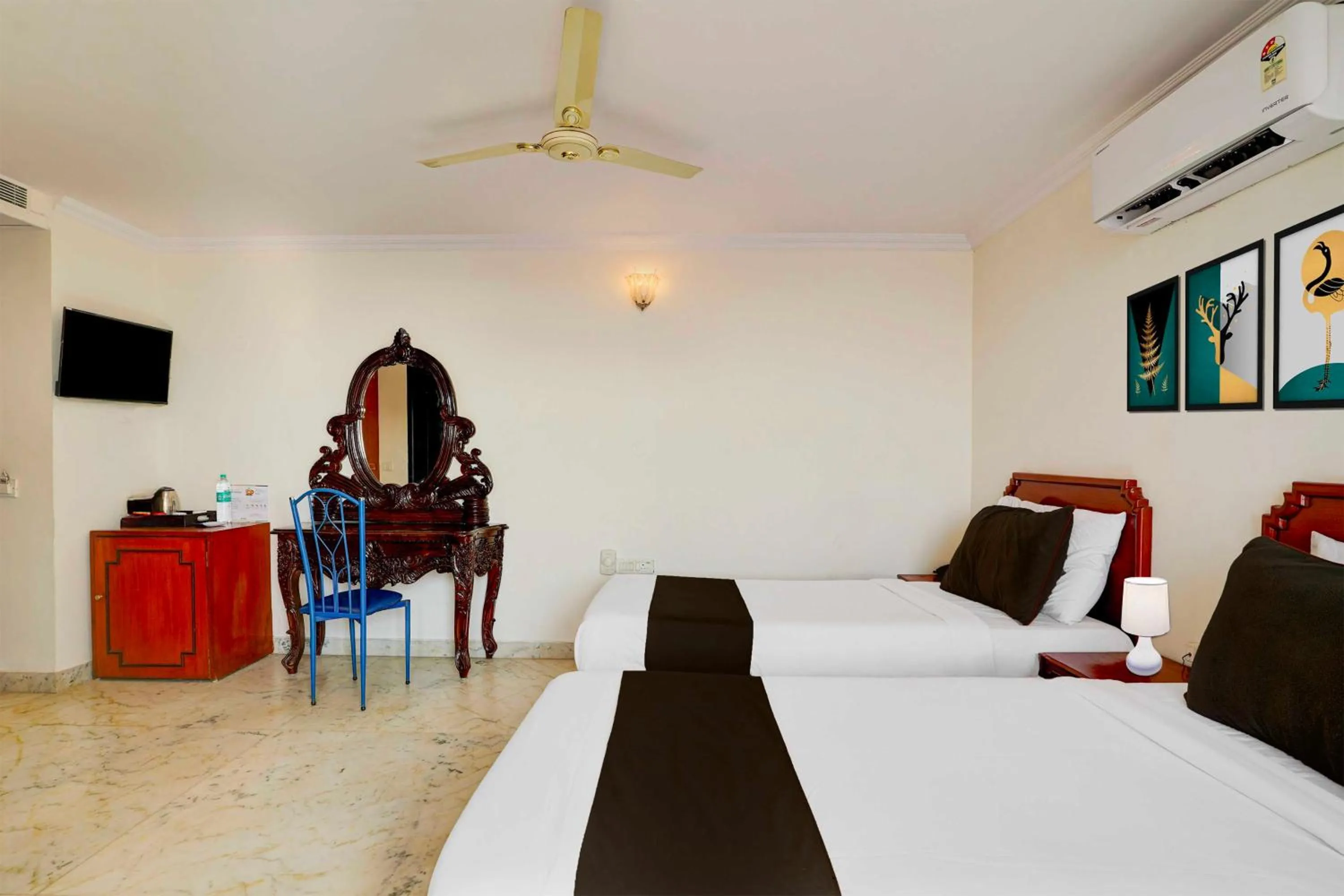 Bedroom, Bed in Collection O Hal Airport Road