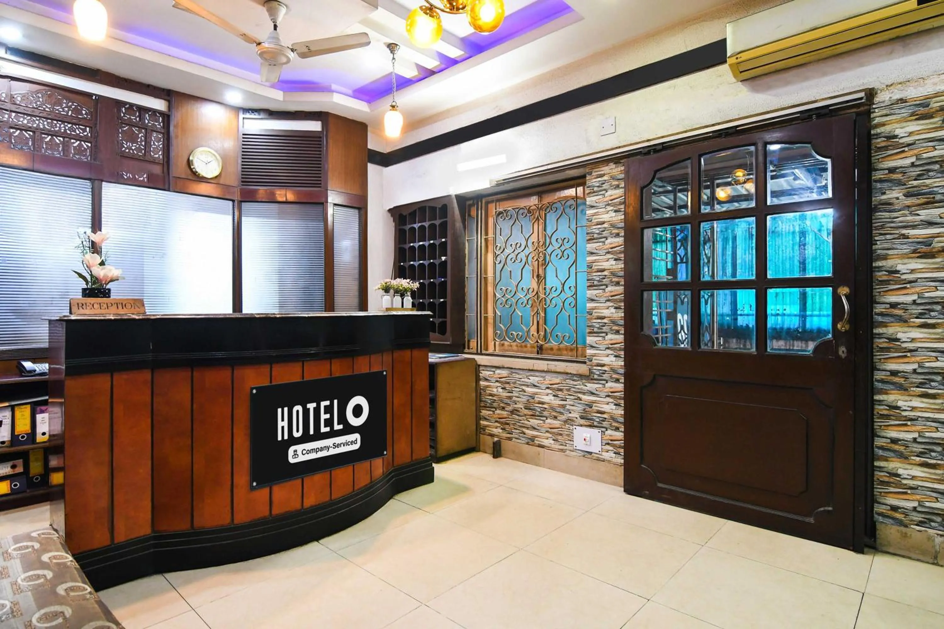 Lobby or reception in Hotel O Salt Lake Company Serviced