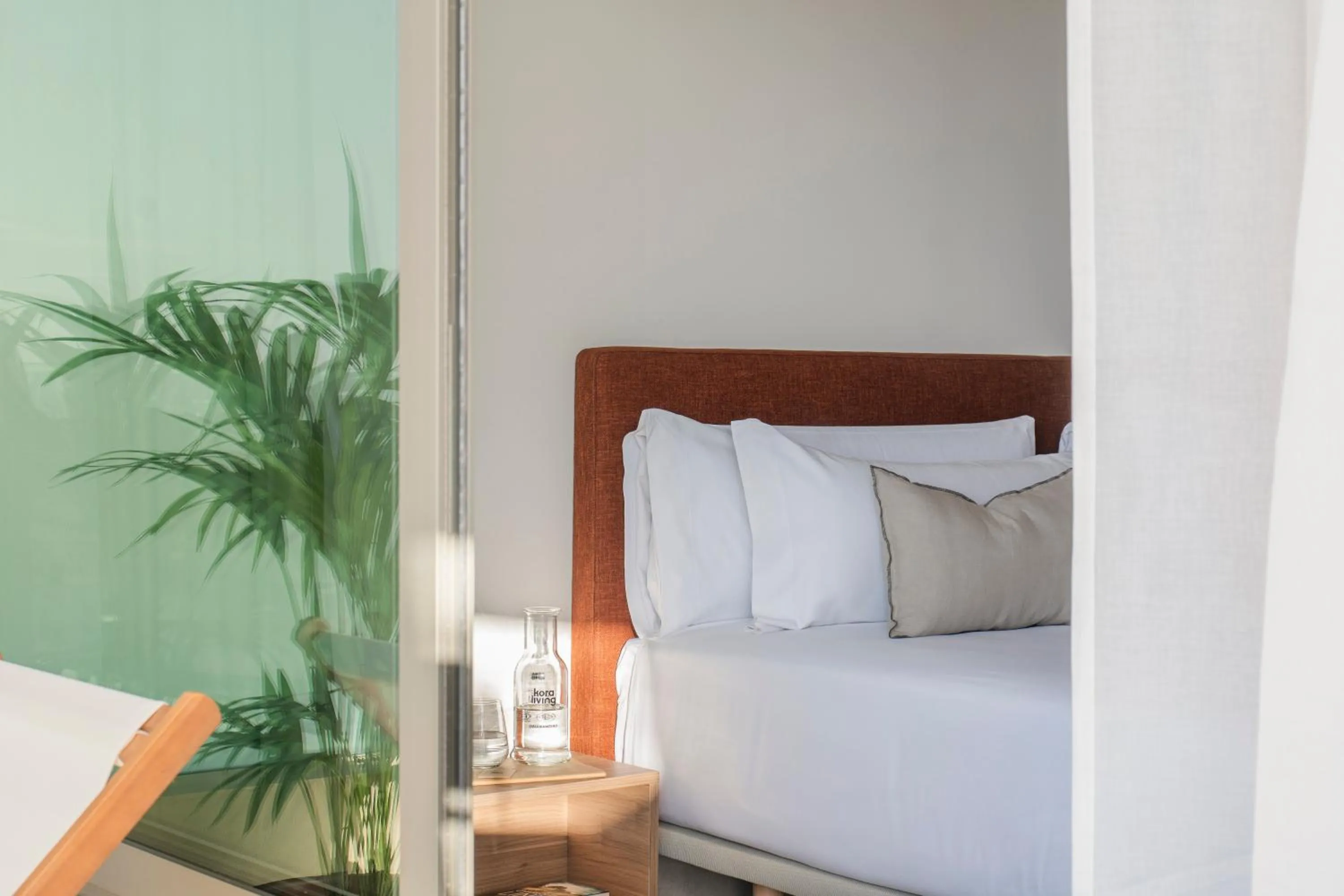 Bed in Kora Tigot