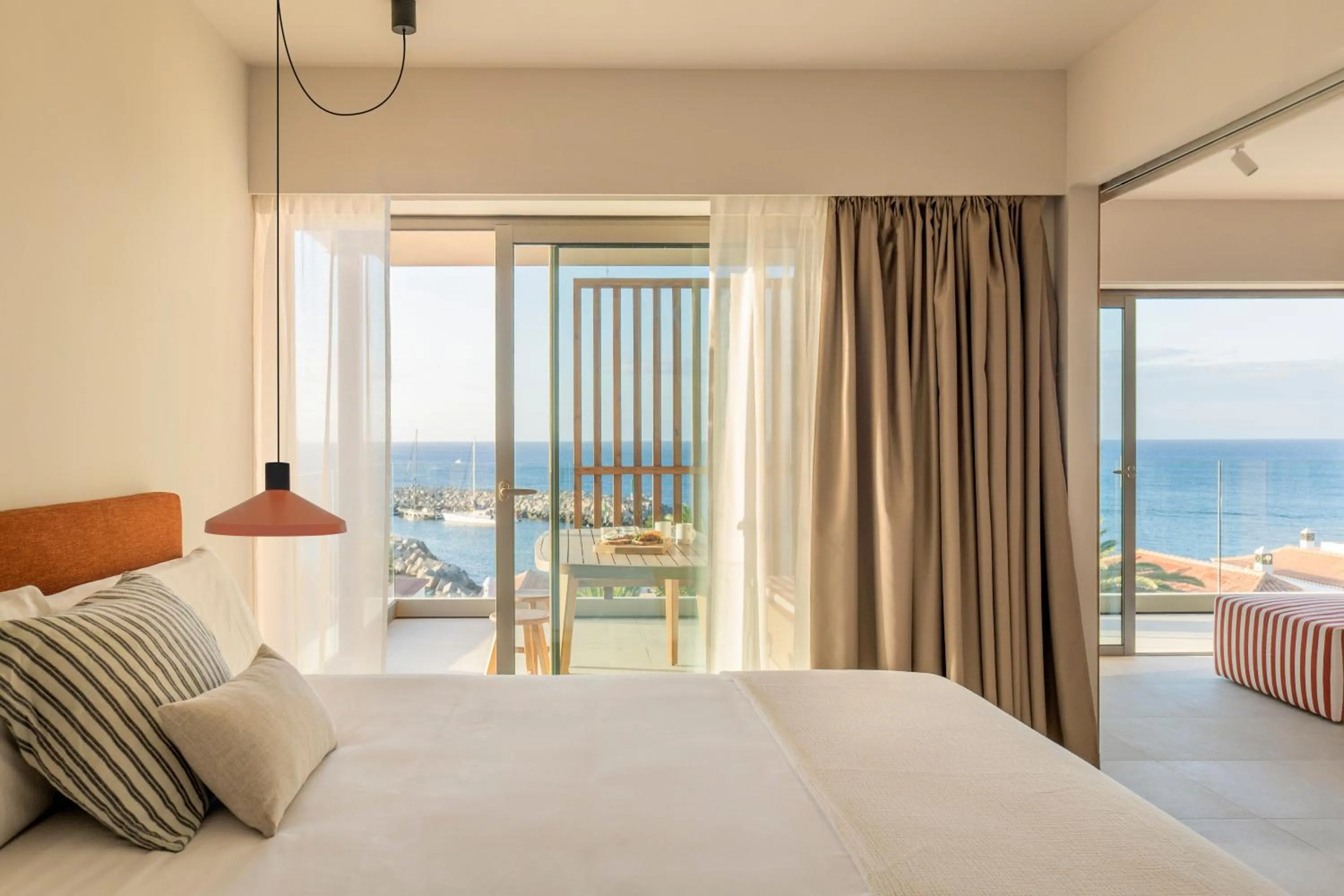 Bed in Kora Tigot