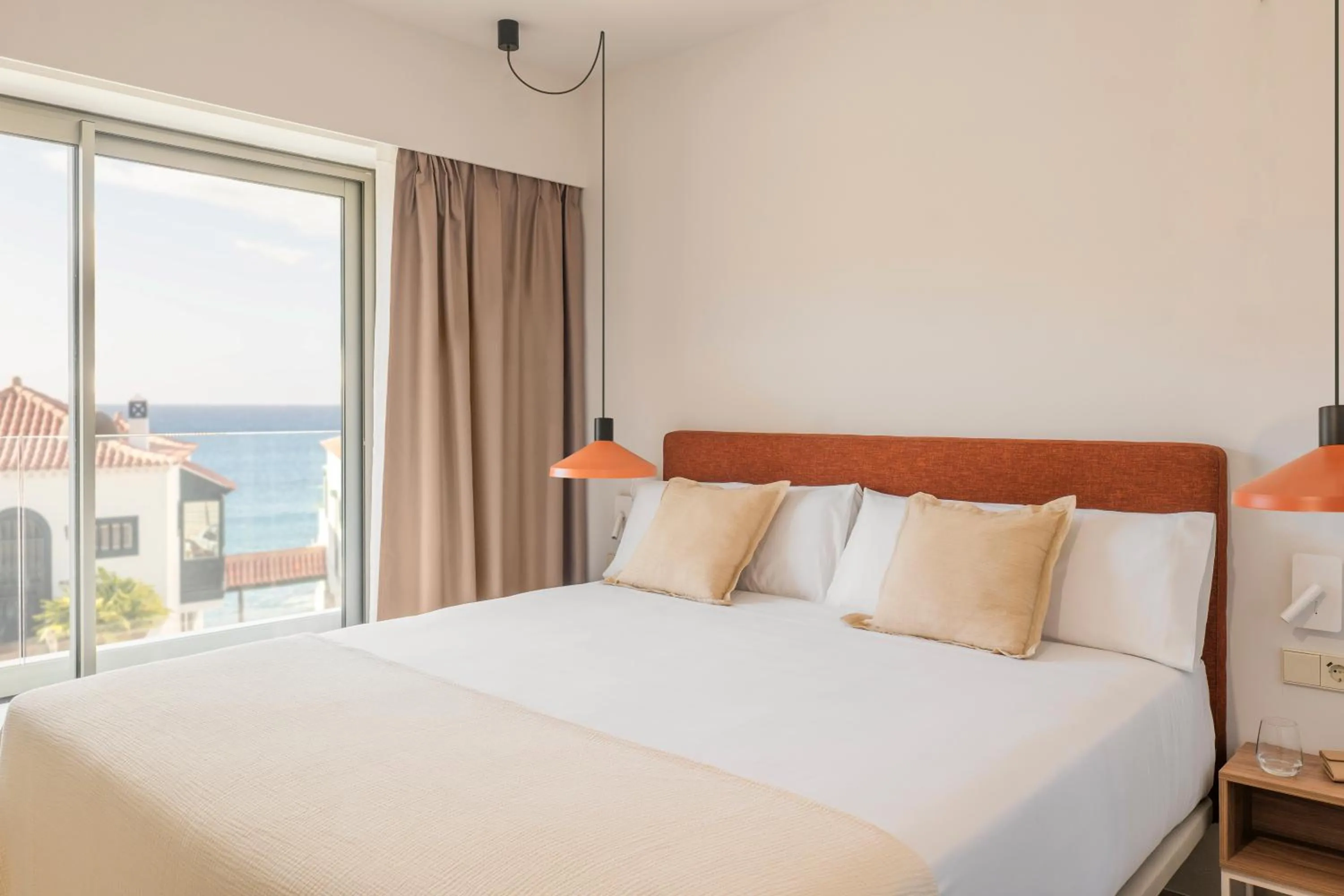 Bed in Kora Tigot