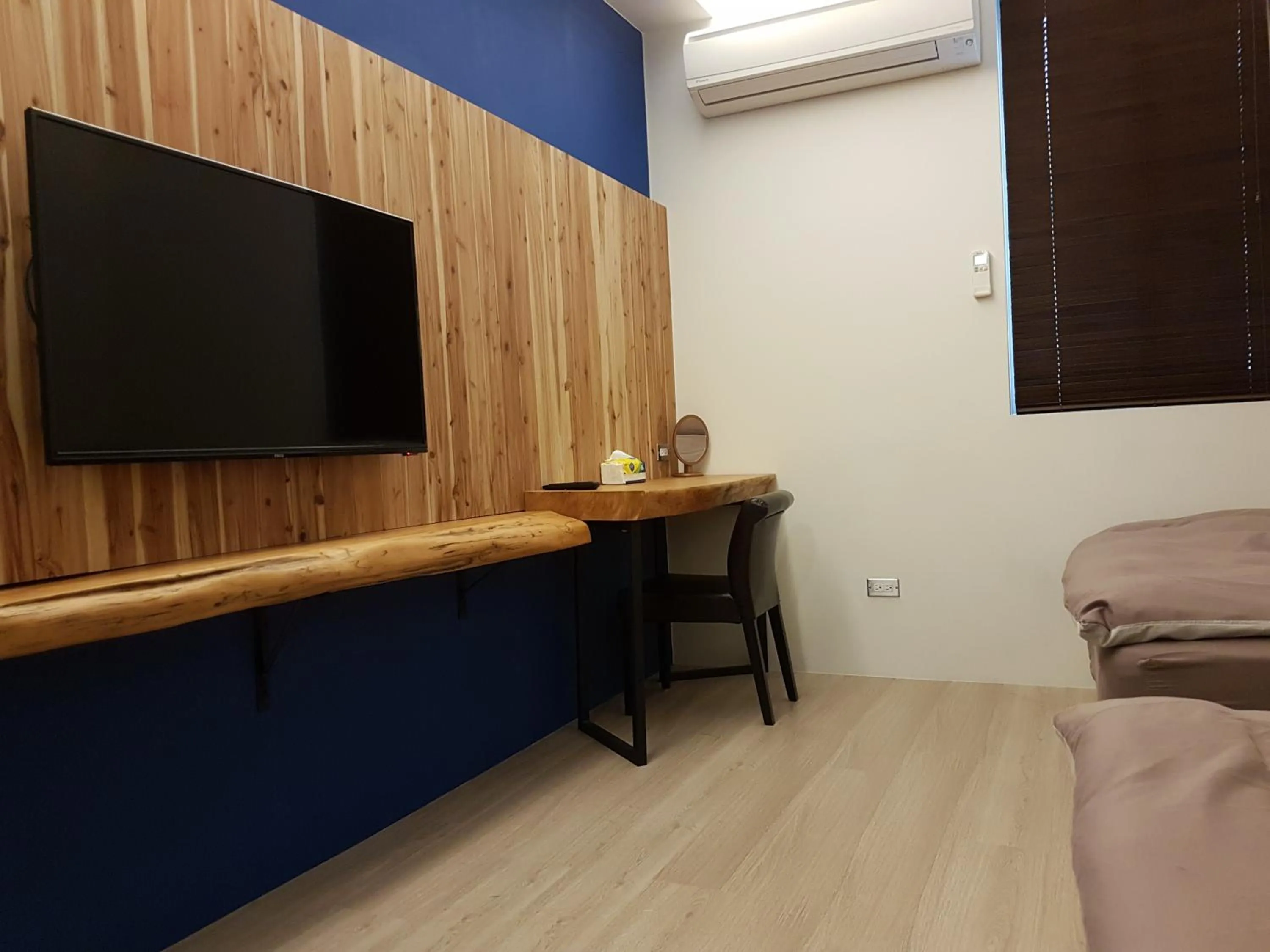 Photo of the whole room in Romeo B&B