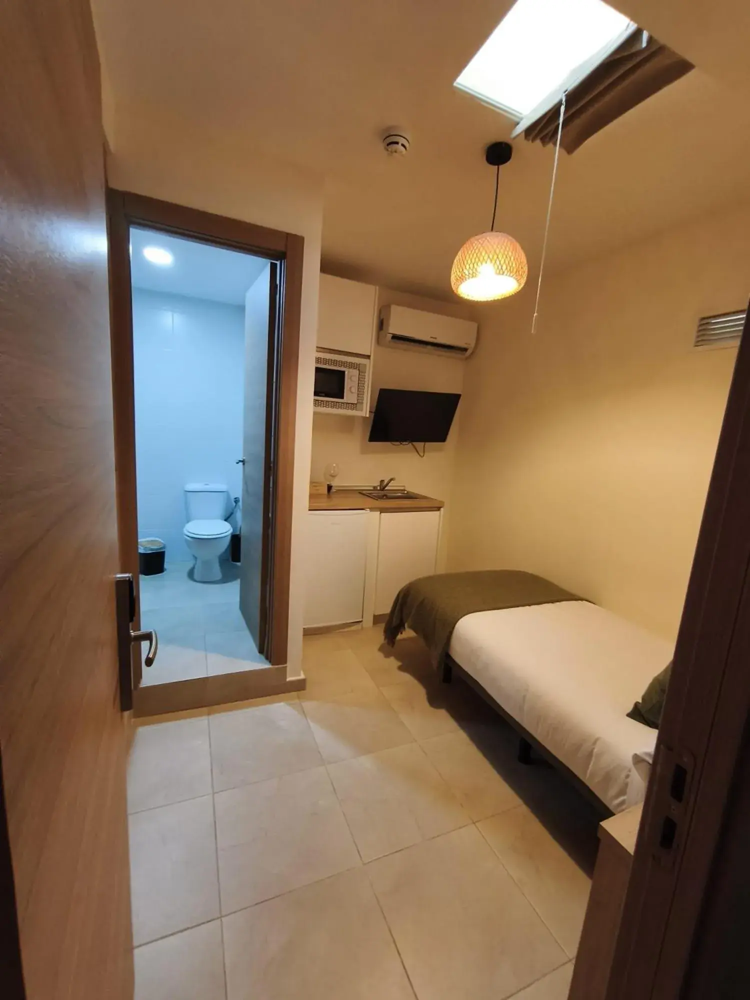 Single Room in Hostal Casa Miguel Marbella Single Room in Hostal Casa Miguel Marbella