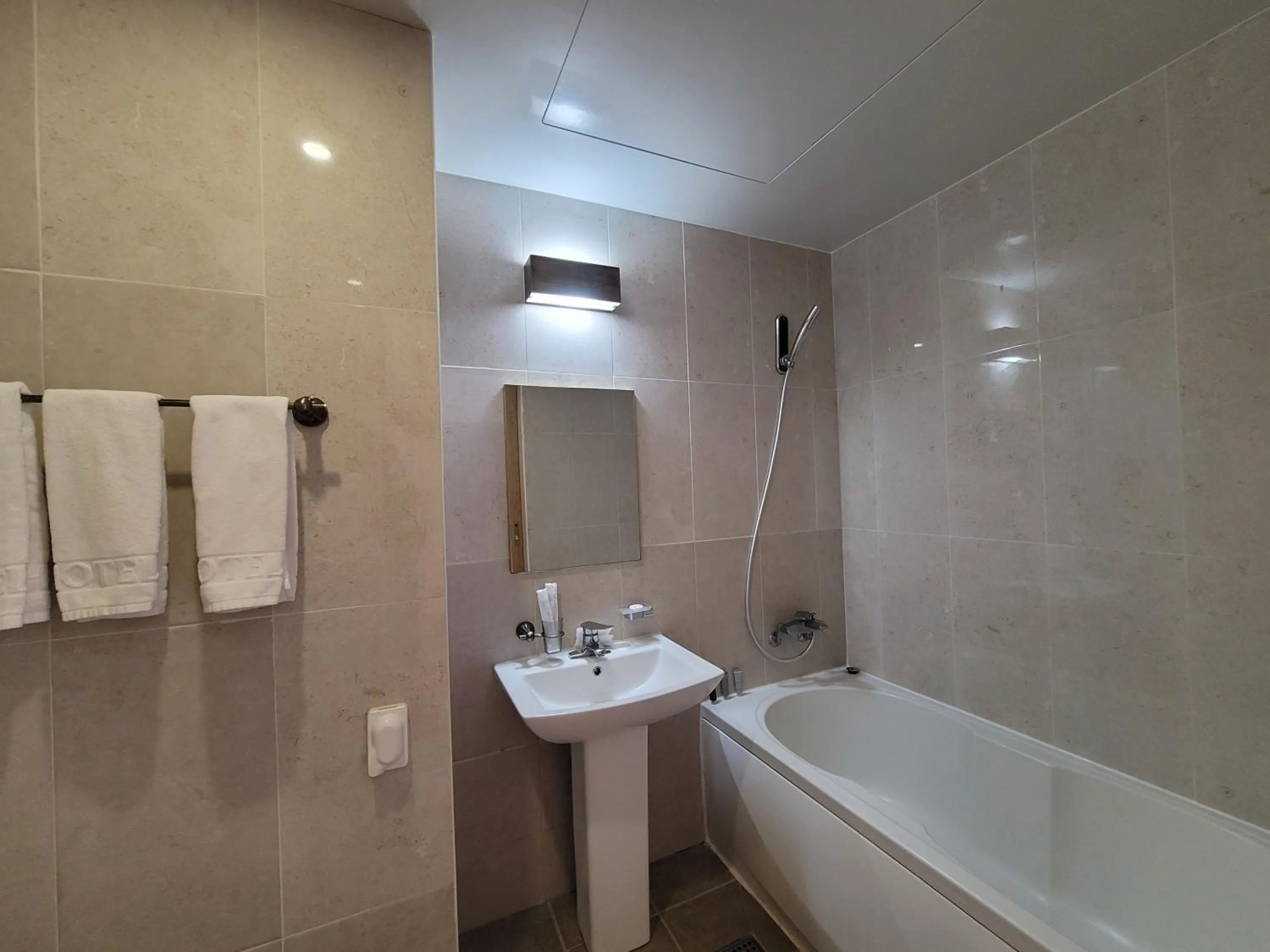 Bath in BK Hotel Jeju