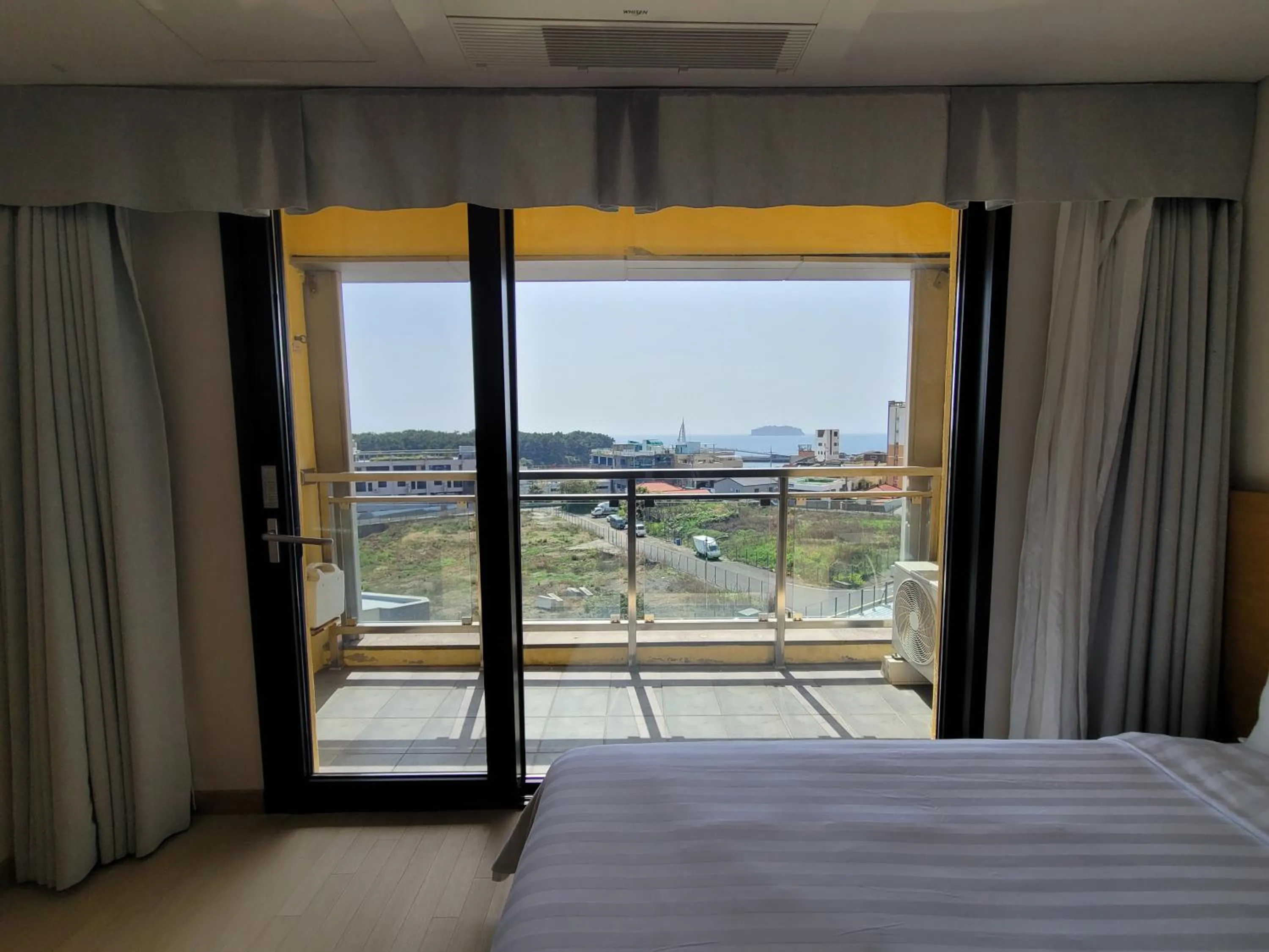 Sea view, Bed in BK Hotel Jeju