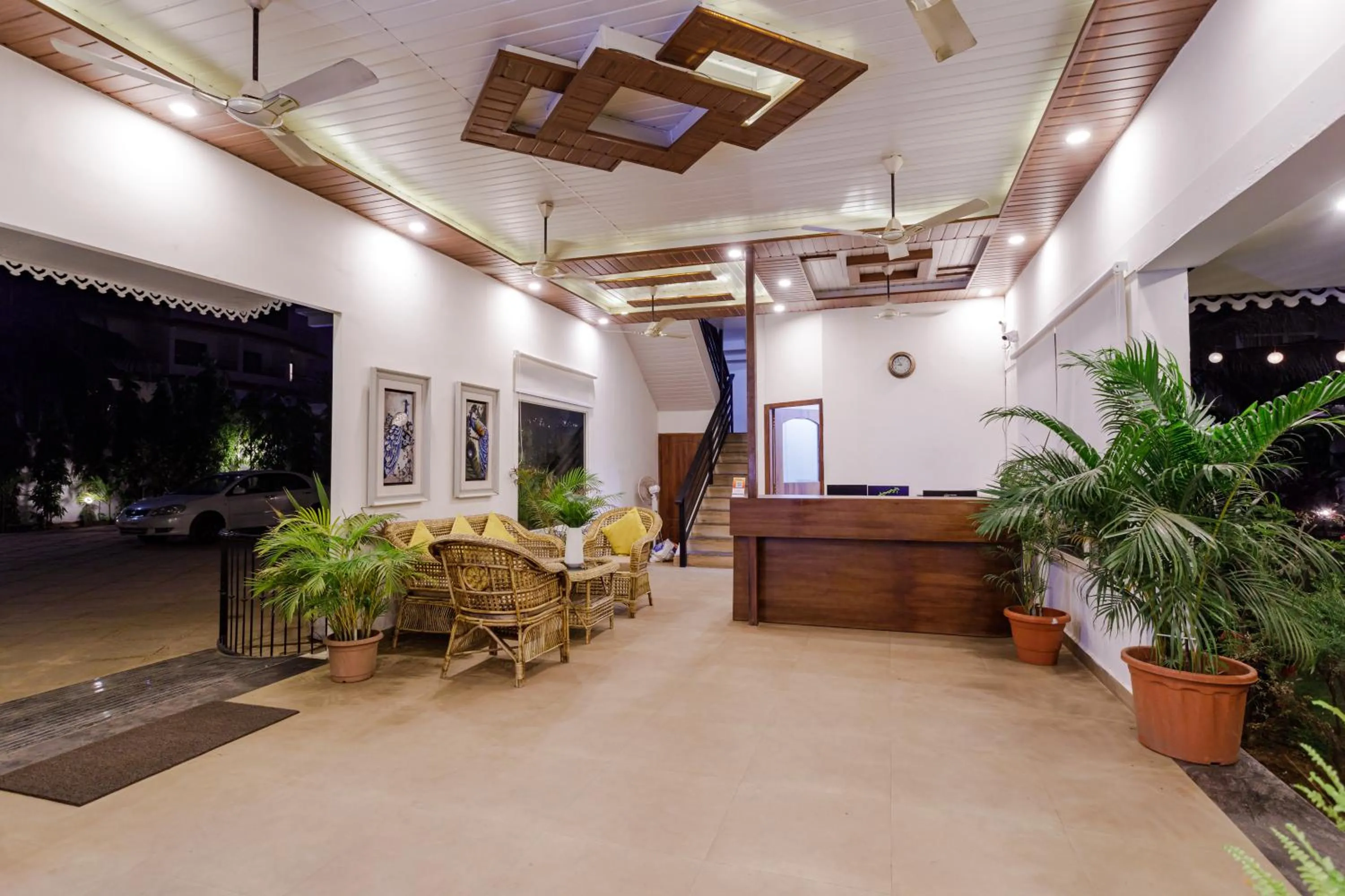 Lobby or reception in La Vaiencia Beach Resort, Morjim