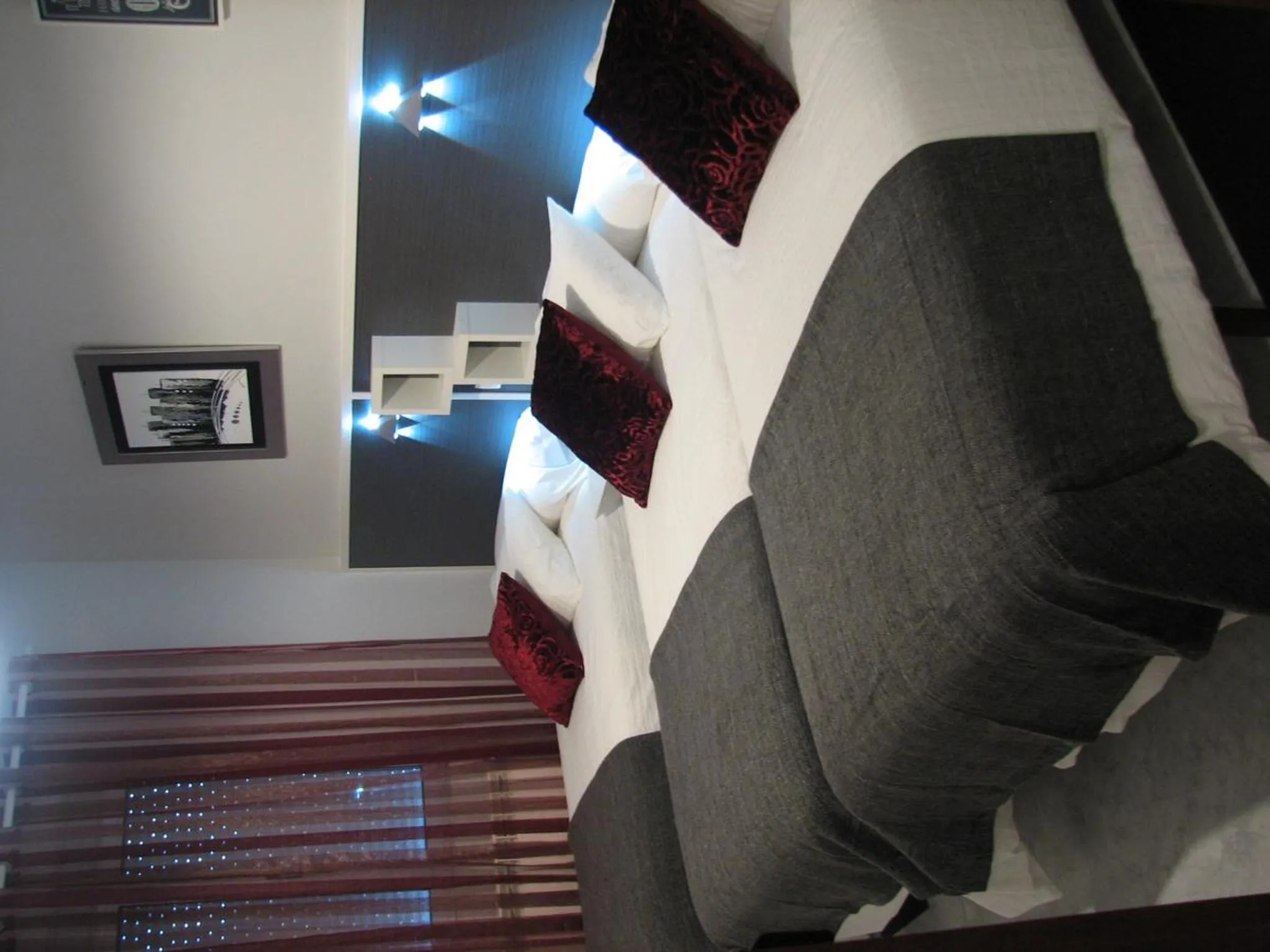 Triple Room with Private Bathroom in Hostal Meson do Loyo