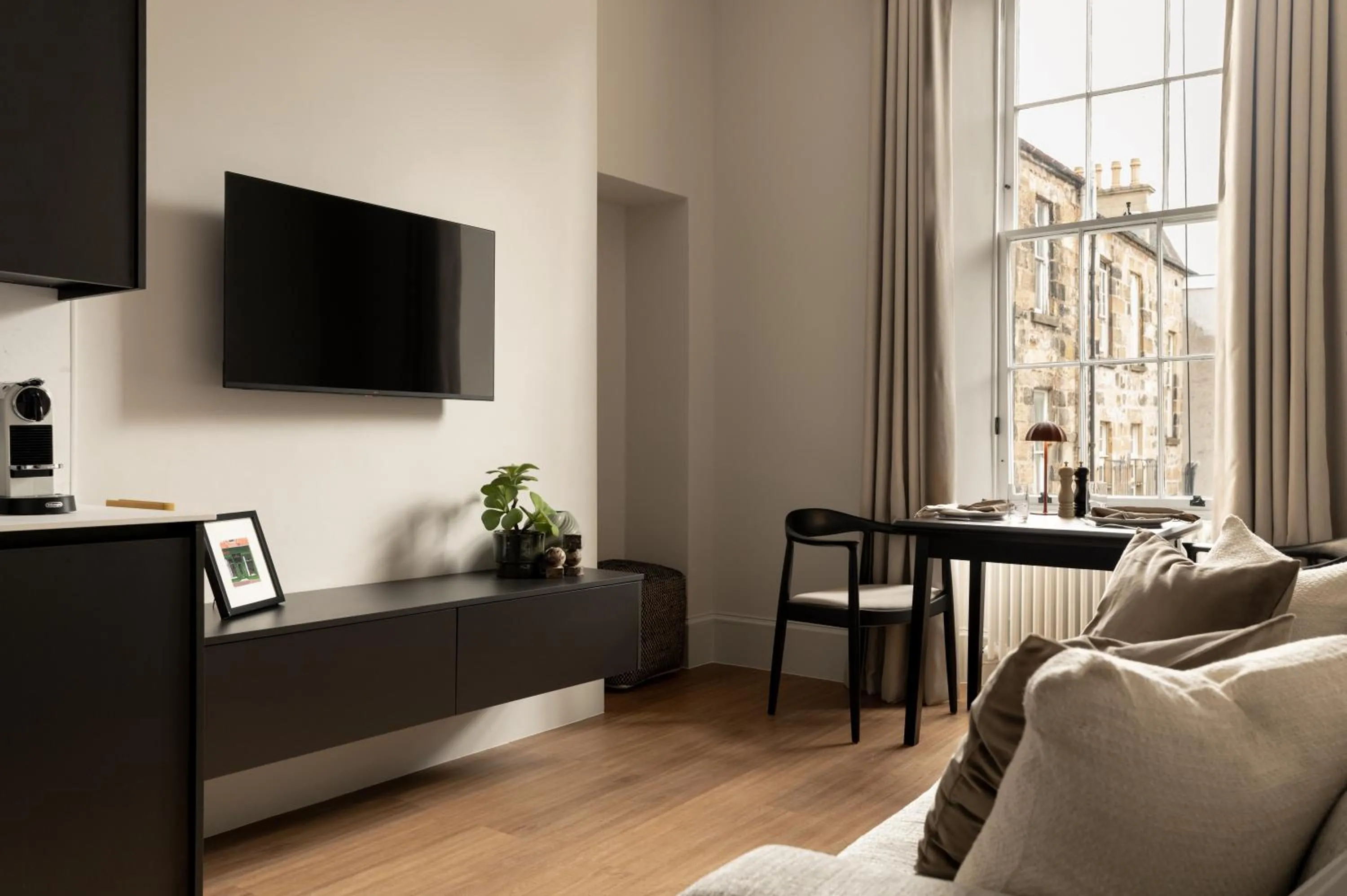 TV and multimedia in Moment Blythswood St