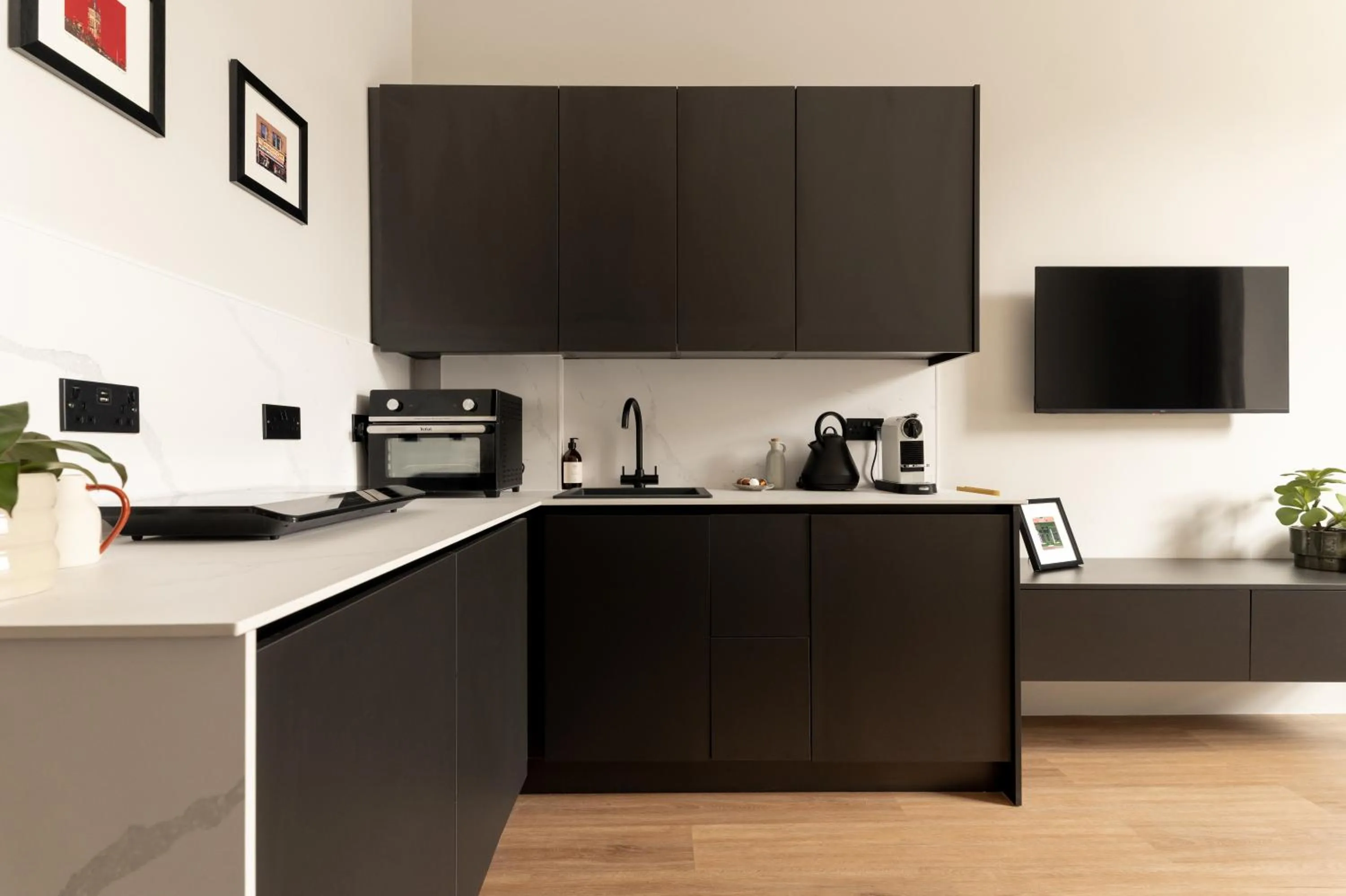 Kitchen or kitchenette in Moment Blythswood St