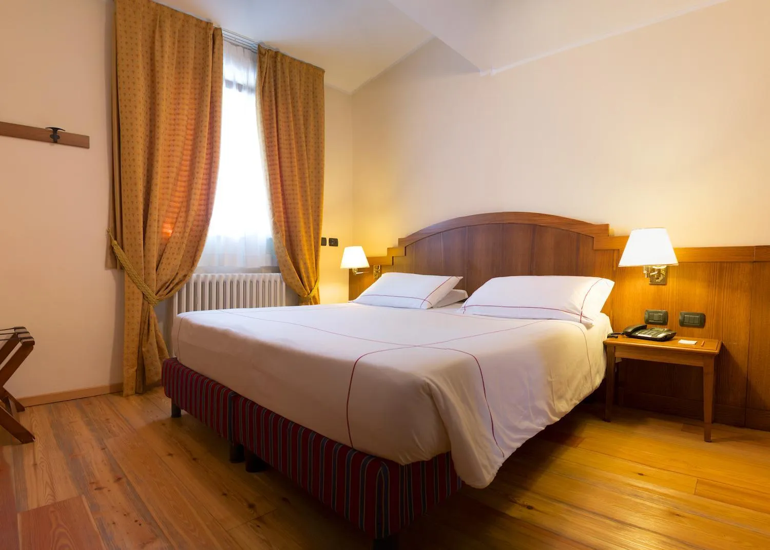 Bed in Cresta Et Duc Hotel