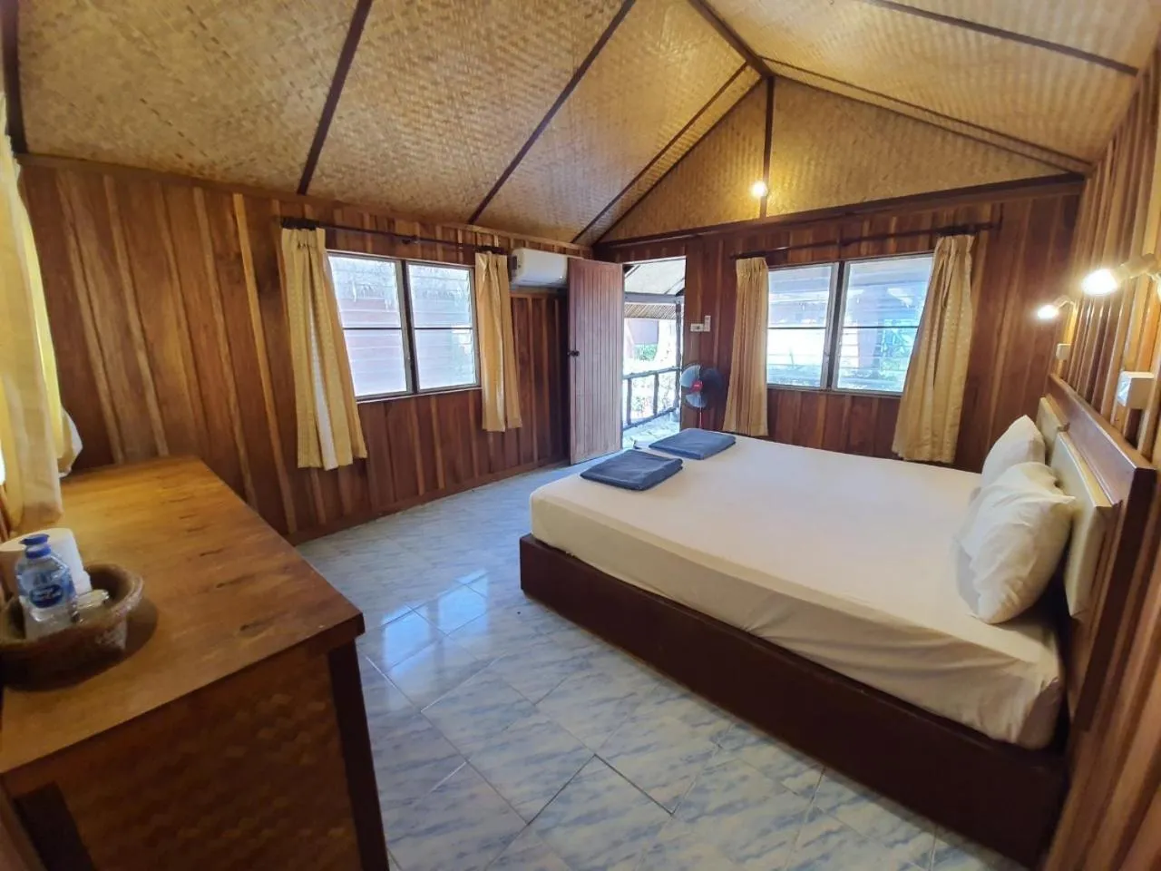 Bed in Kradan Beach Resort
