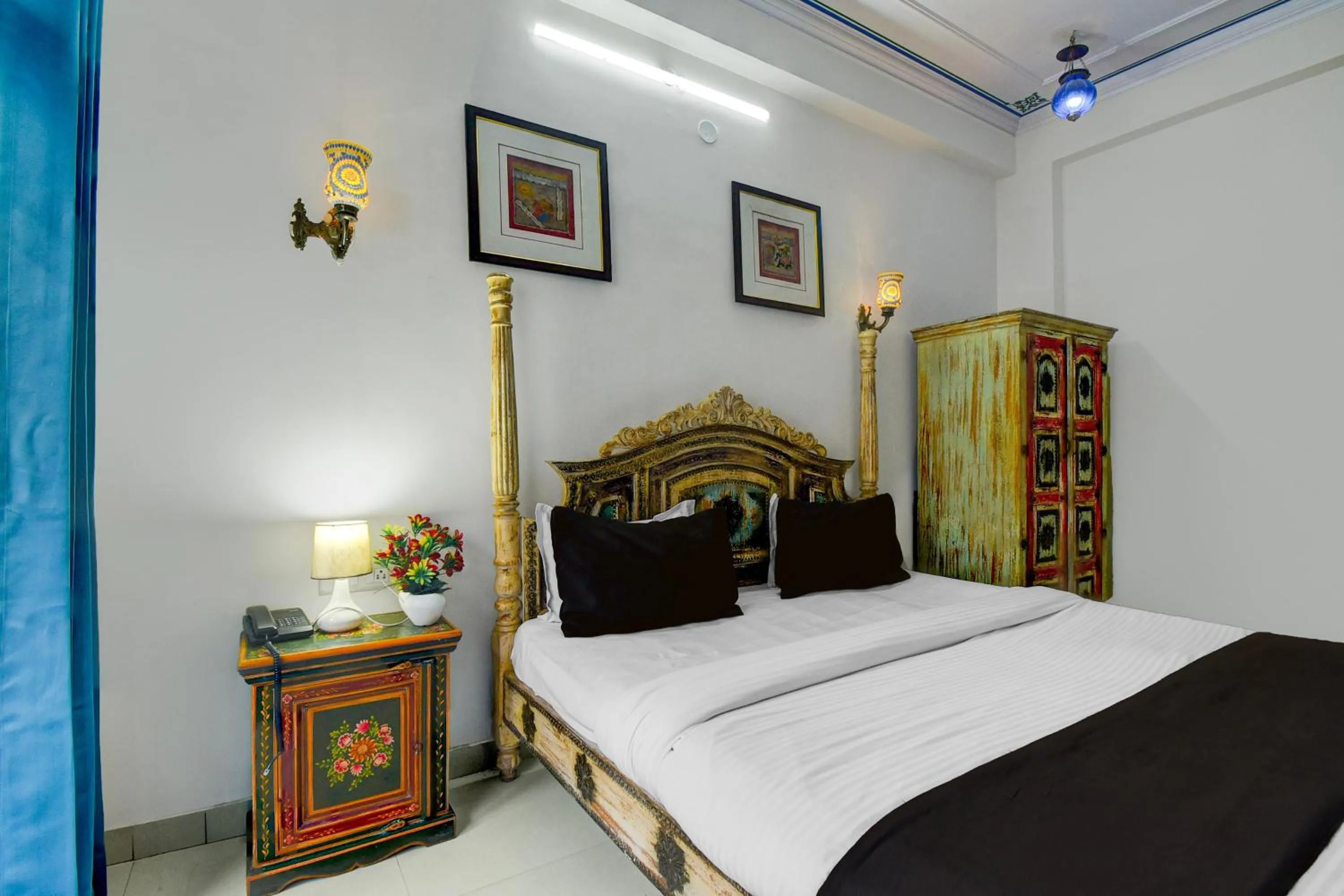 Bedroom, Bed in Collection O Jal Mahal Jaipur Formerly Little Ganesha Inn