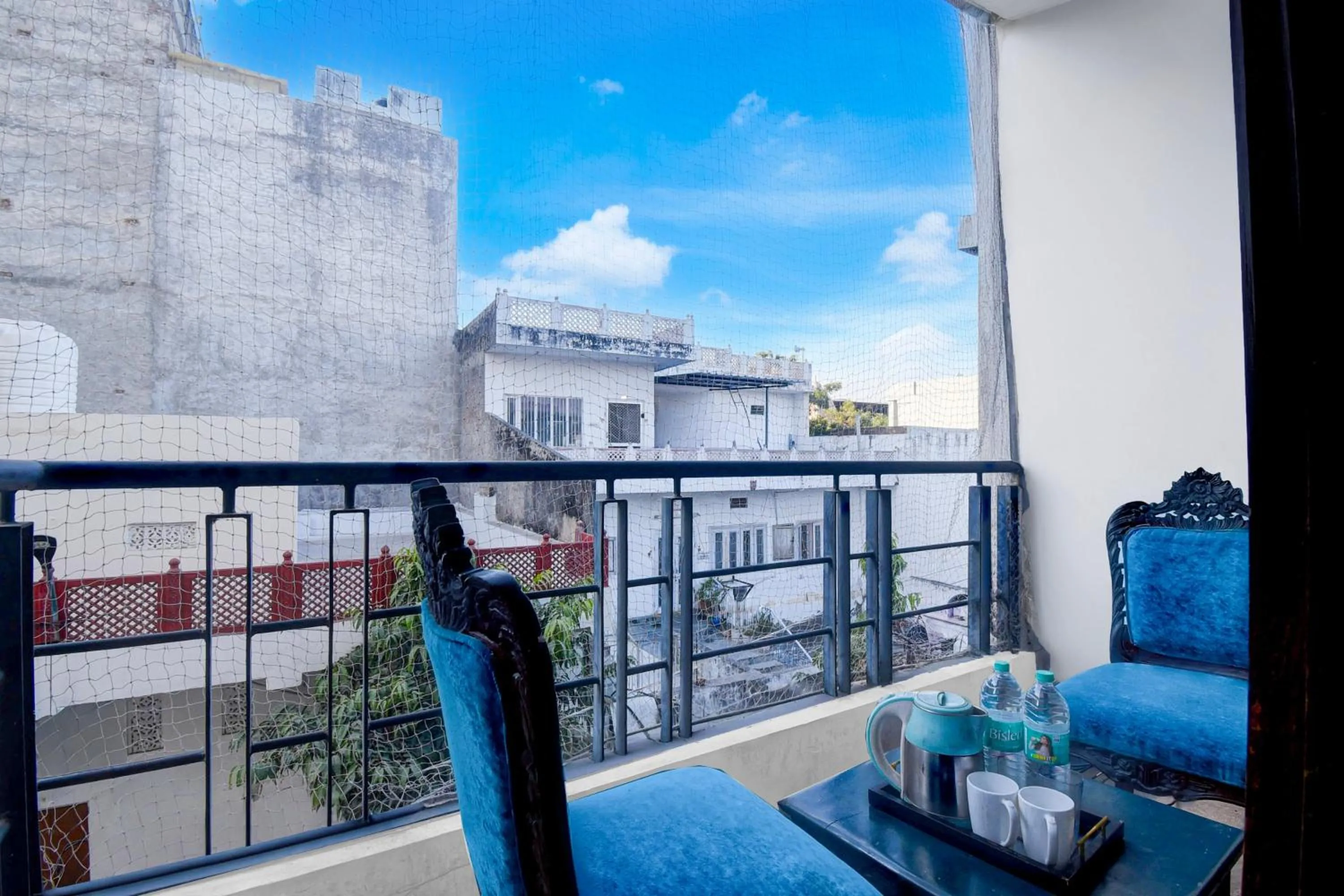 Lobby or reception in Collection O Jal Mahal Jaipur Formerly Little Ganesha Inn