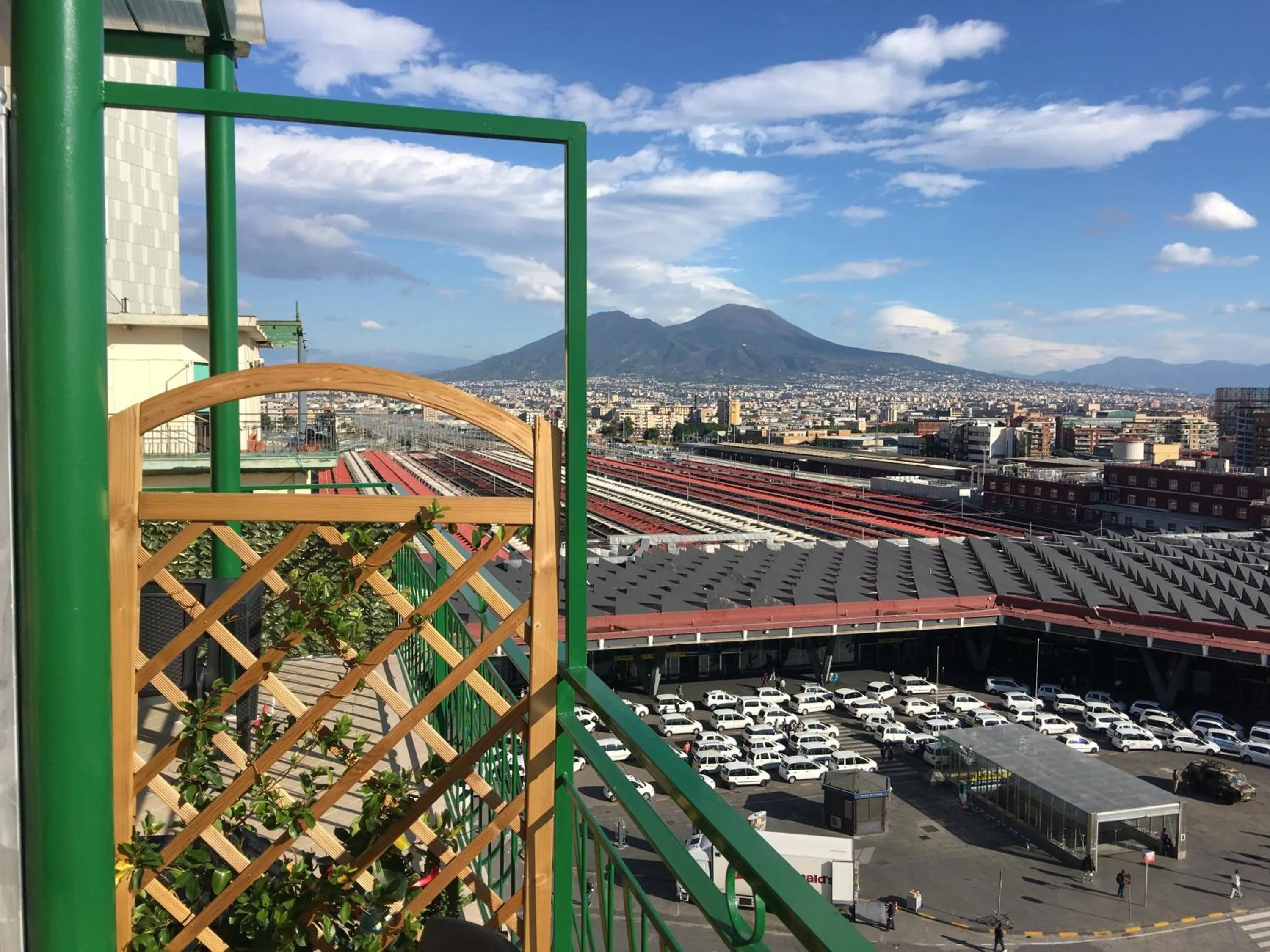 Property building in Top Floor Rentrooms Napoli