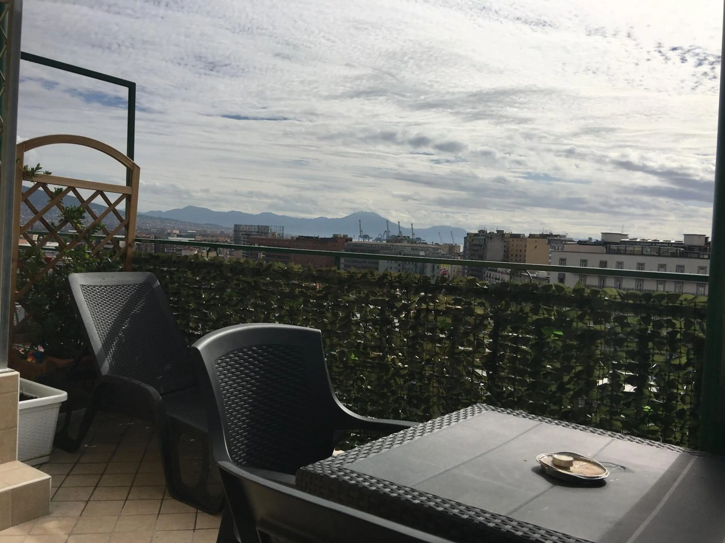 Day in Top Floor Rentrooms Napoli