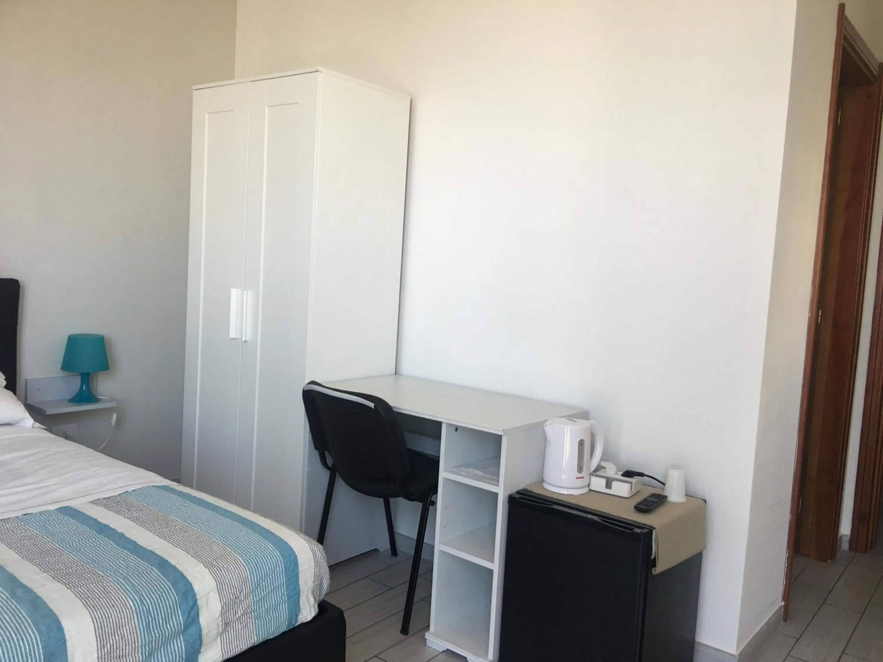 Other, Bed in Top Floor Rentrooms Napoli