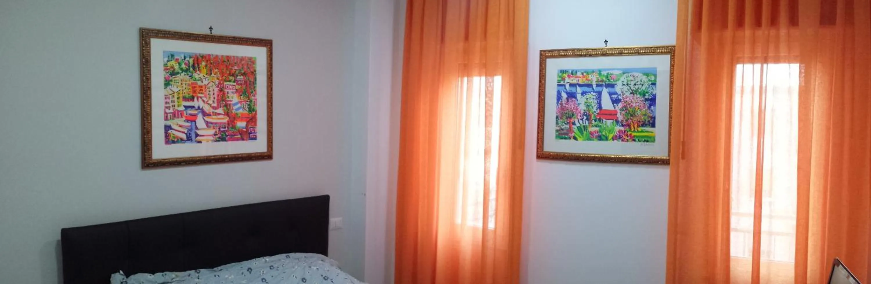 Day, Bed in Top Floor Rentrooms Napoli