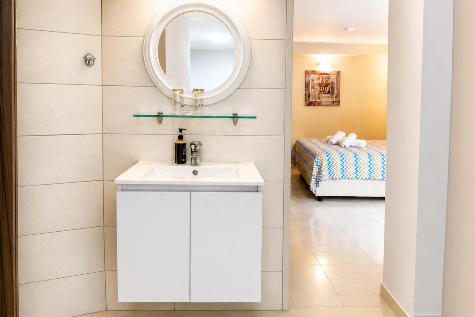 Bathroom in City Life Port Hotel