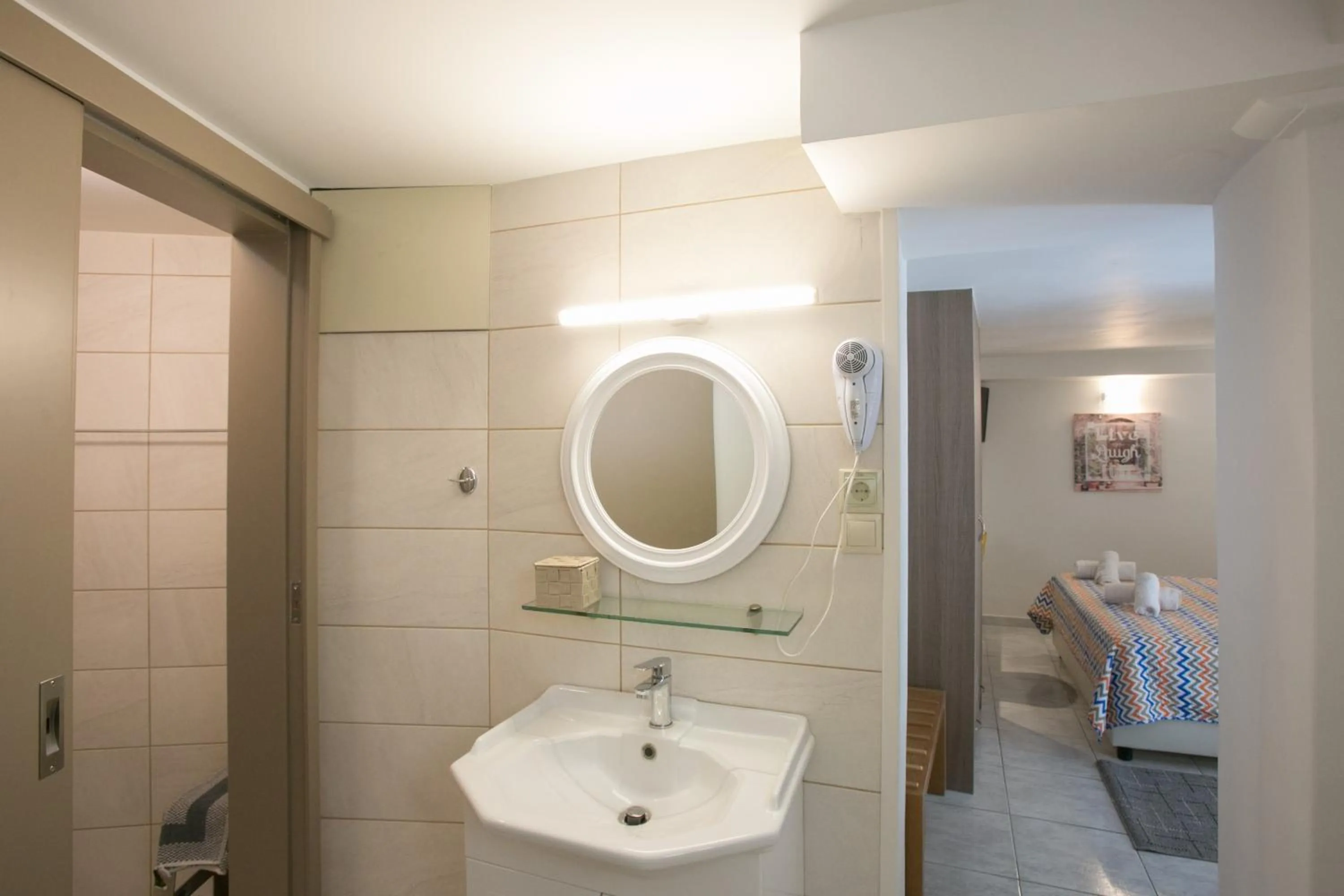 Bathroom in City Life Port Hotel