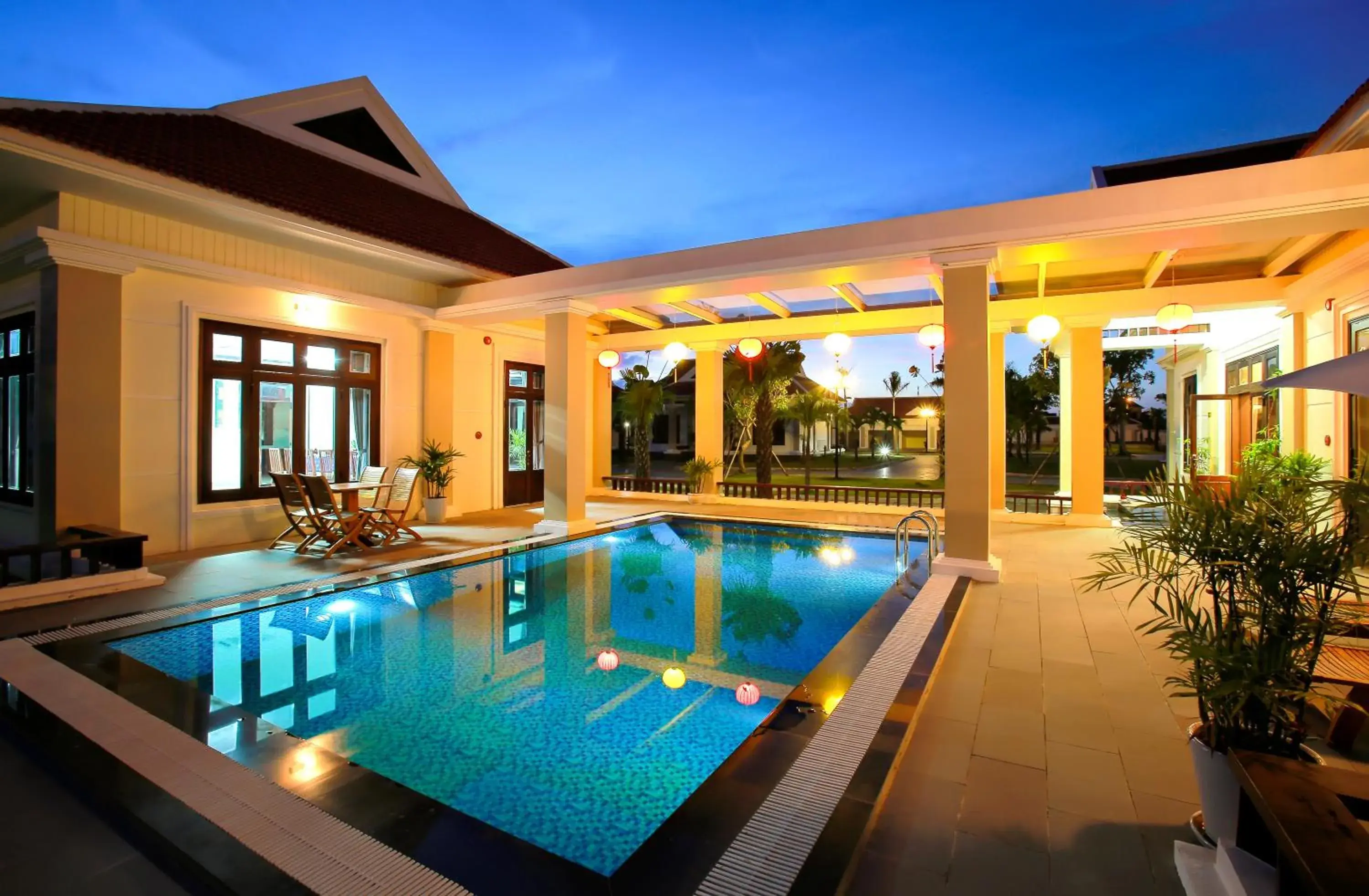 Swimming pool in Ban Thach Riverside Hotel & Resort Swimming pool in Ban Thach Riverside Hotel & Resort