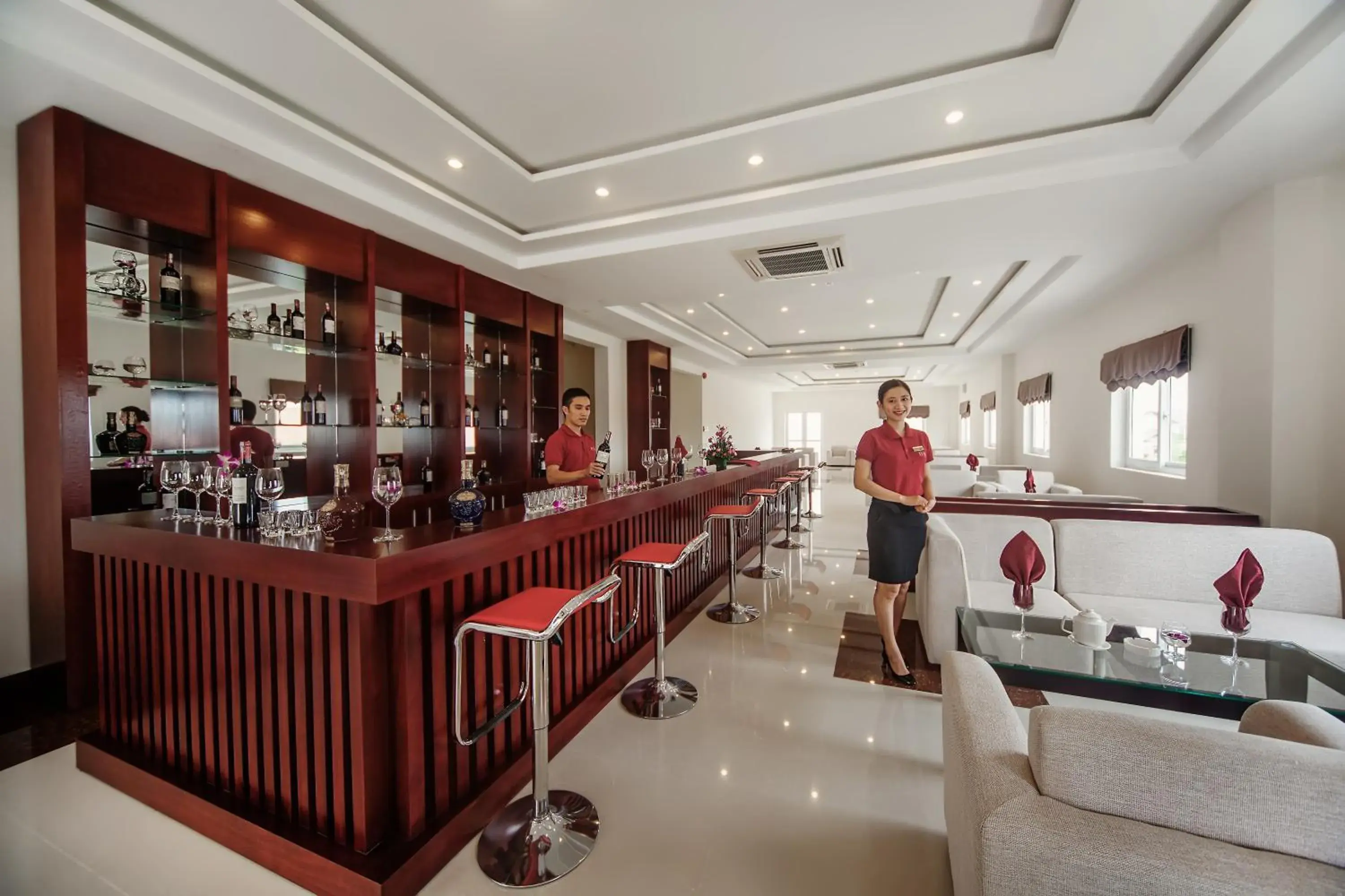 Lounge or bar in Ban Thach Riverside Hotel & Resort Lounge or bar in Ban Thach Riverside Hotel & Resort