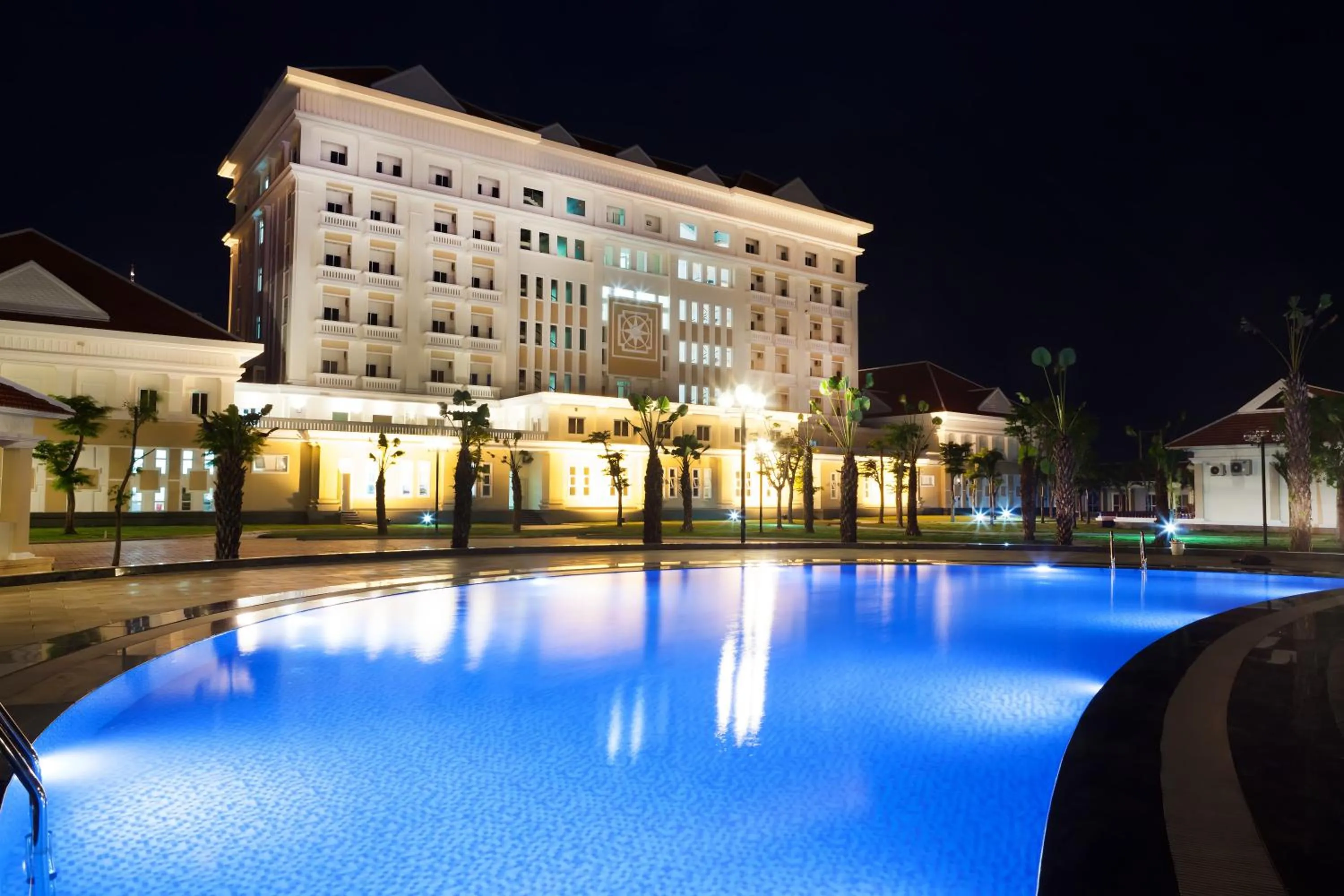 Swimming pool in Ban Thach Riverside Hotel & Resort