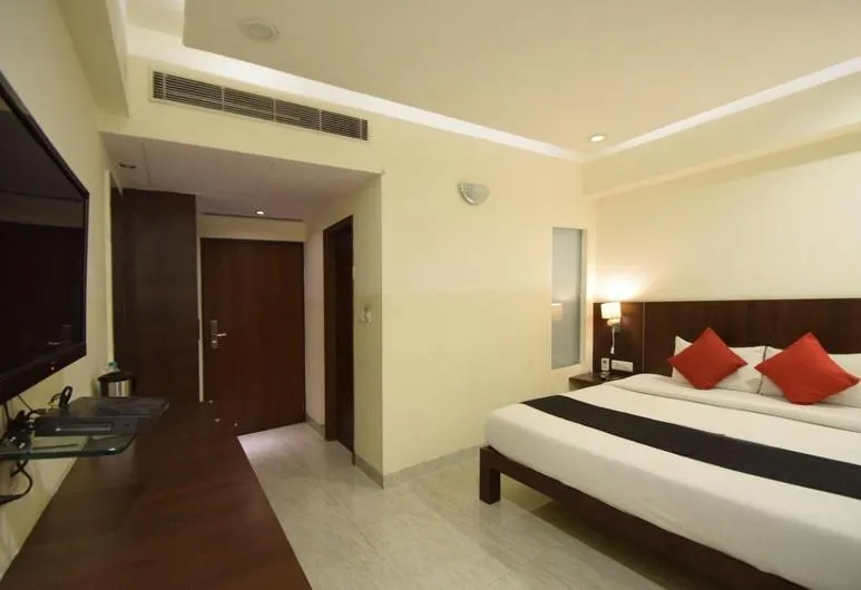 Bedroom, Bed in Hotel The Radiant Star