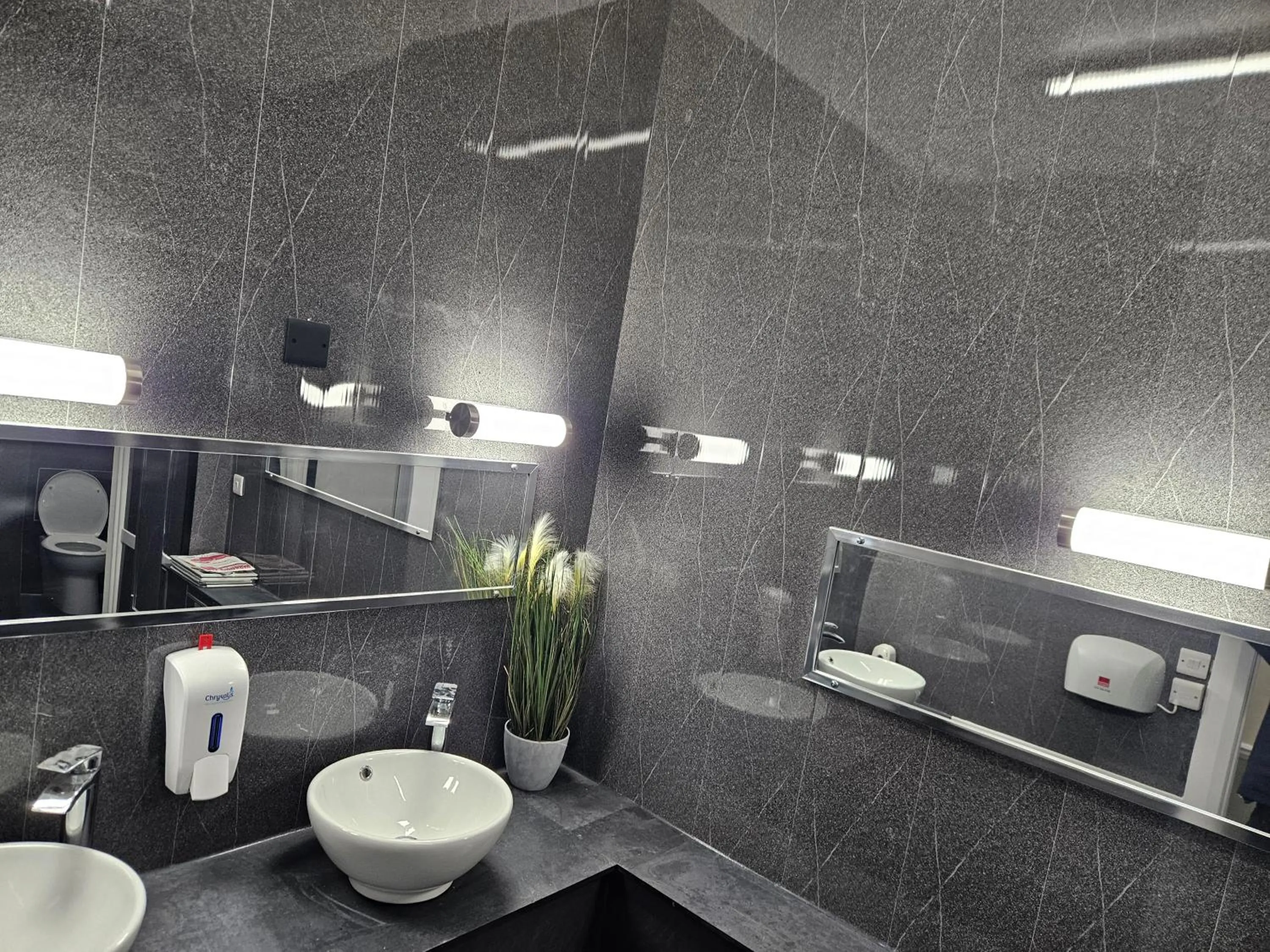 Bathroom in Trecarn Hotel