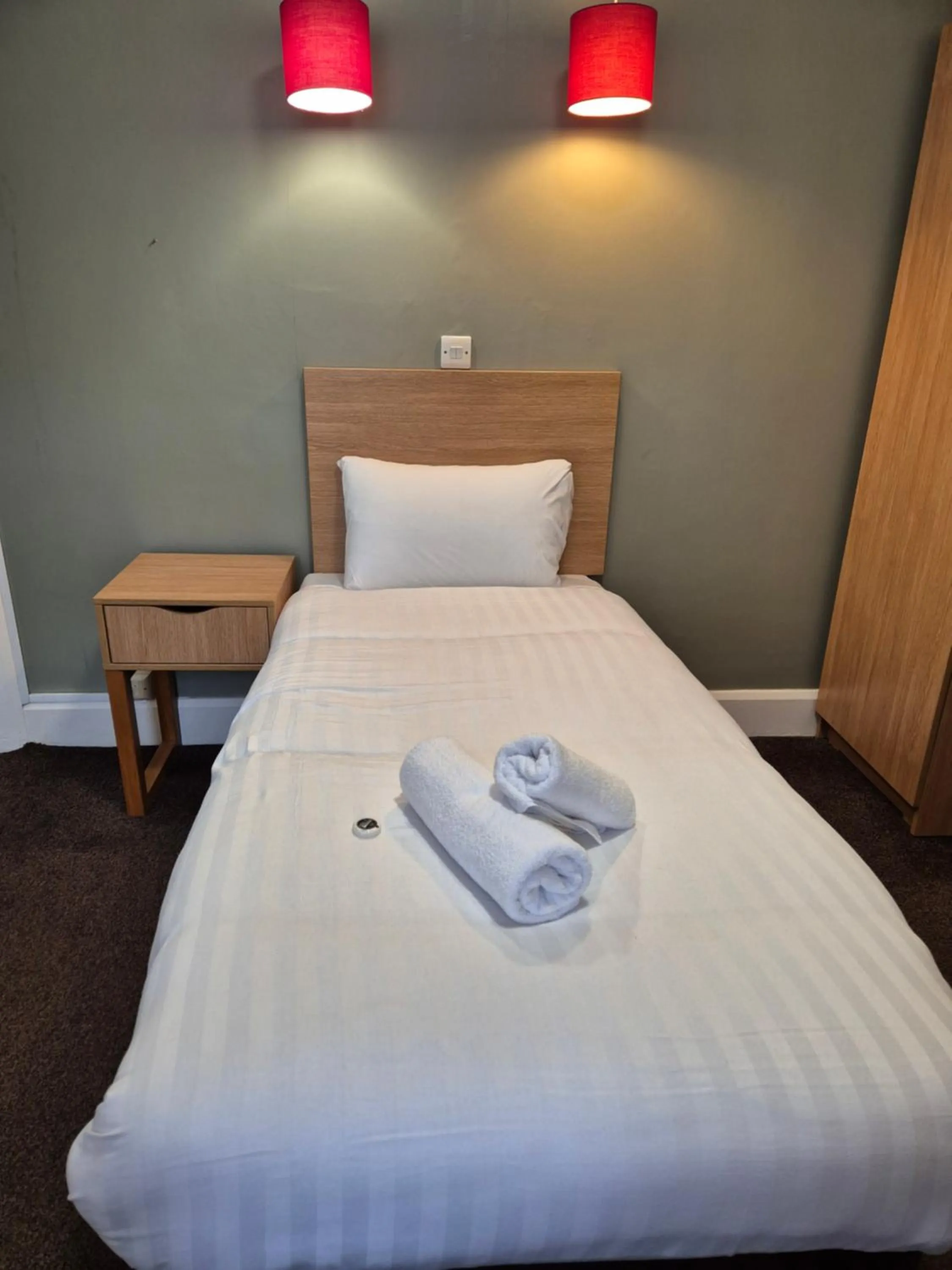 Bed in Trecarn Hotel