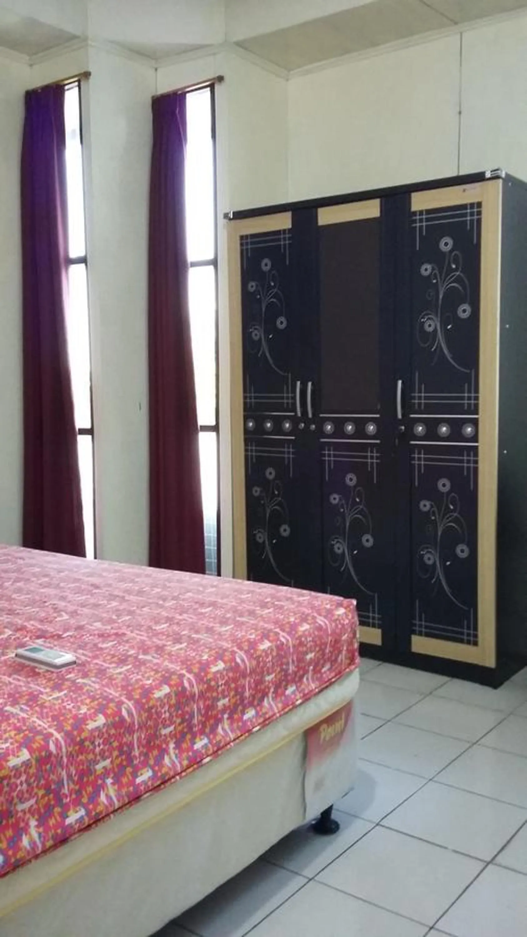 Bed in Mayestik Guest House Syariah