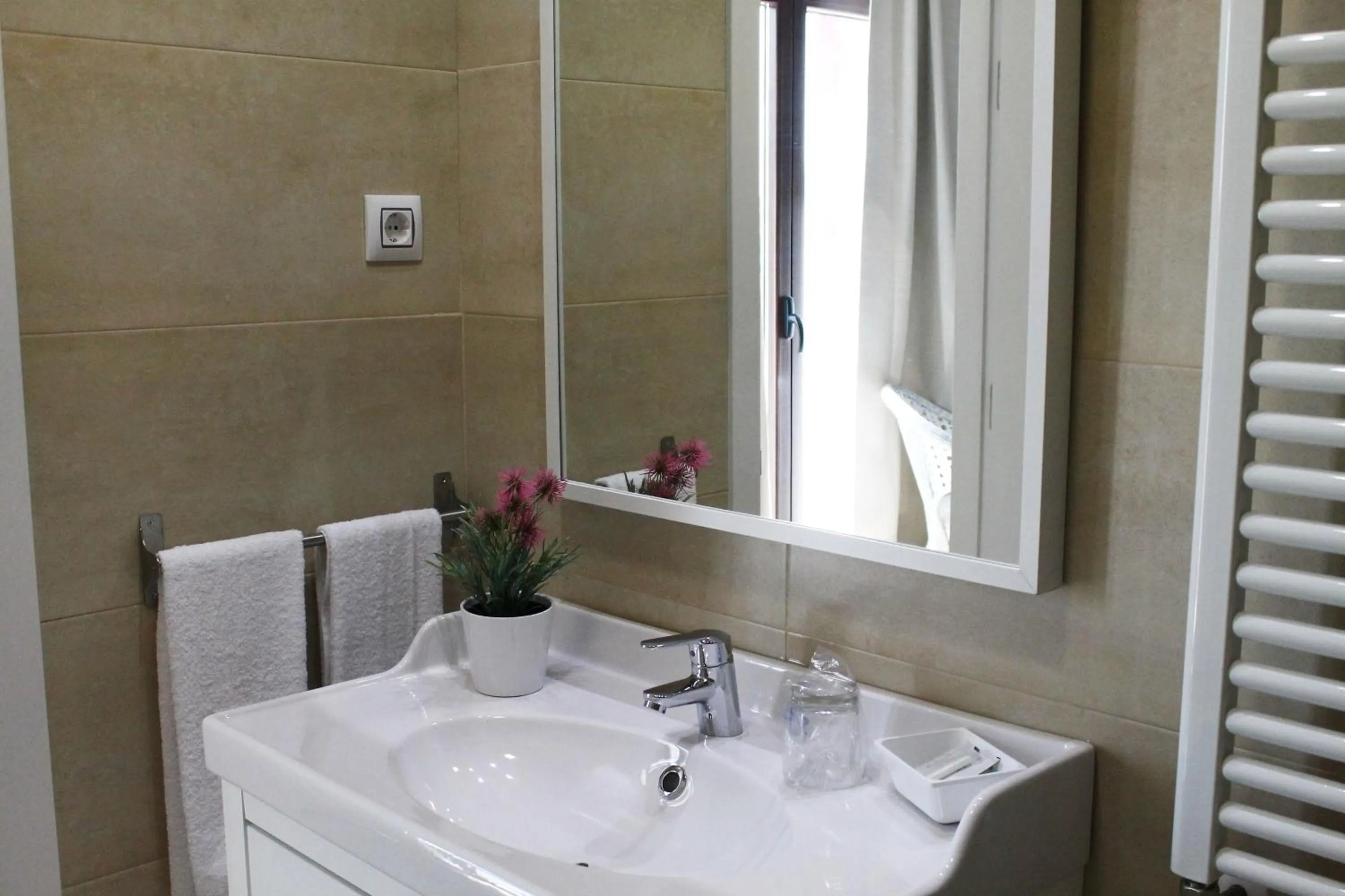 Shower in Hostal Landhaus