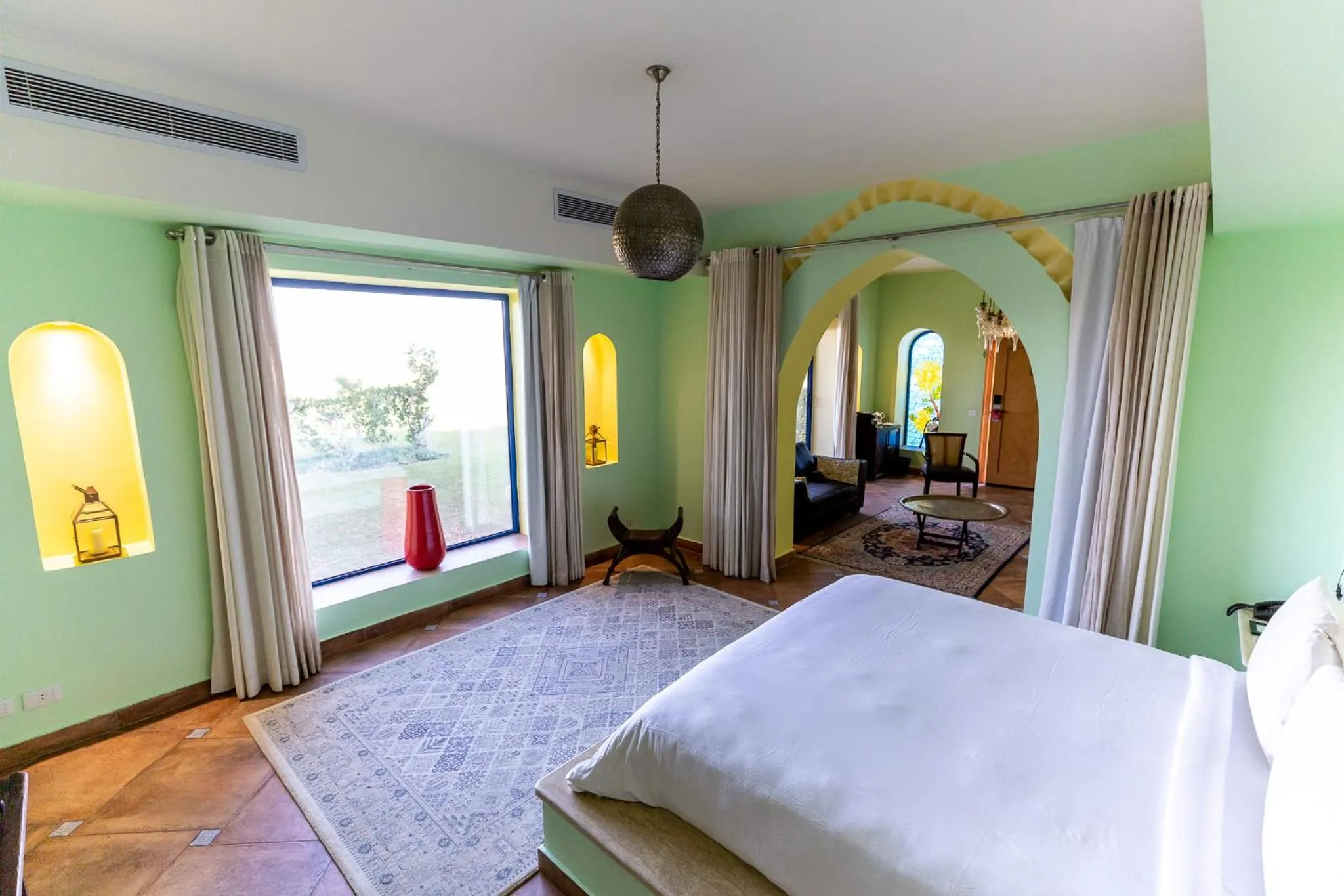 Bed in Lazib Inn Resort & Spa