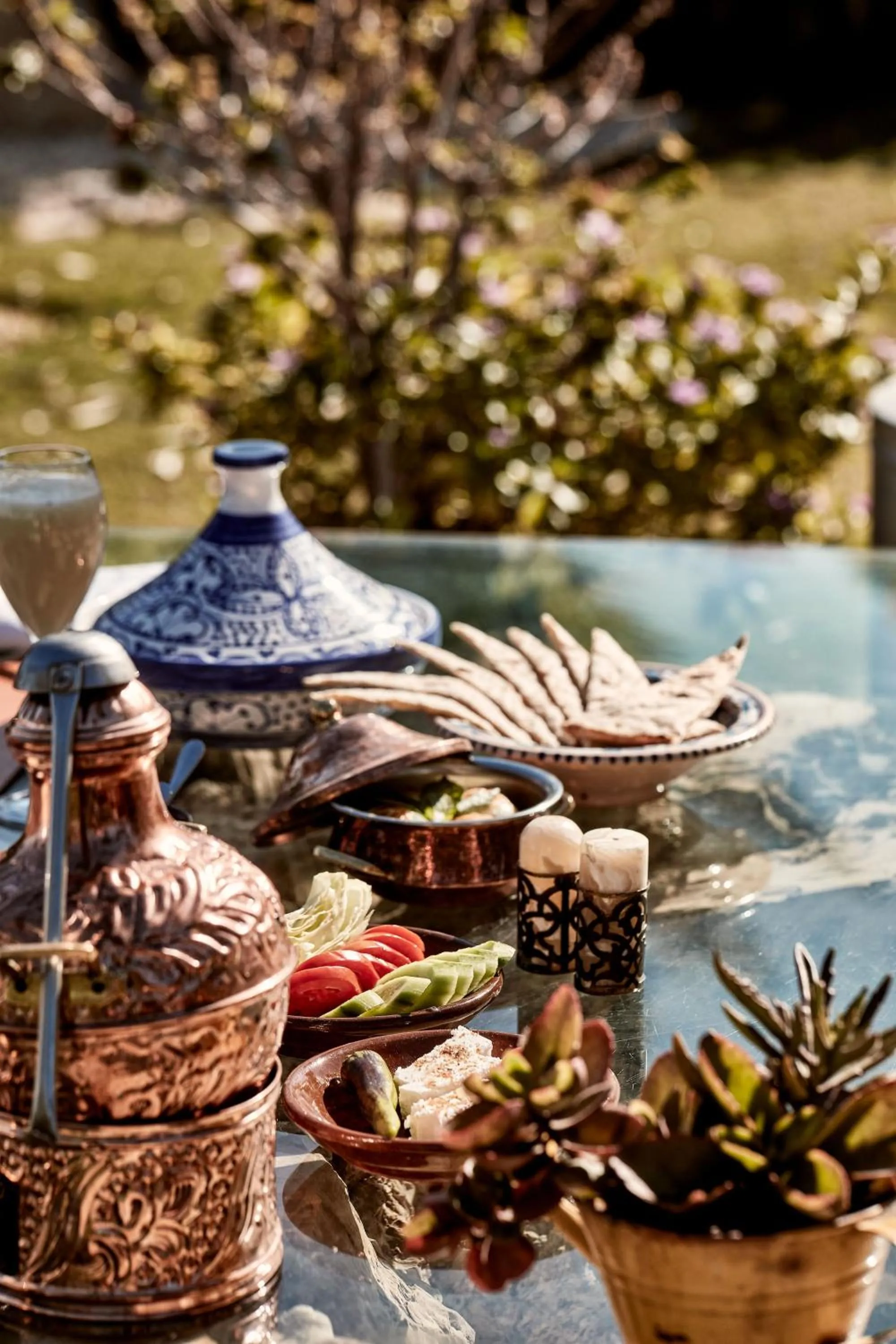 Food and drinks in Lazib Inn Resort & Spa