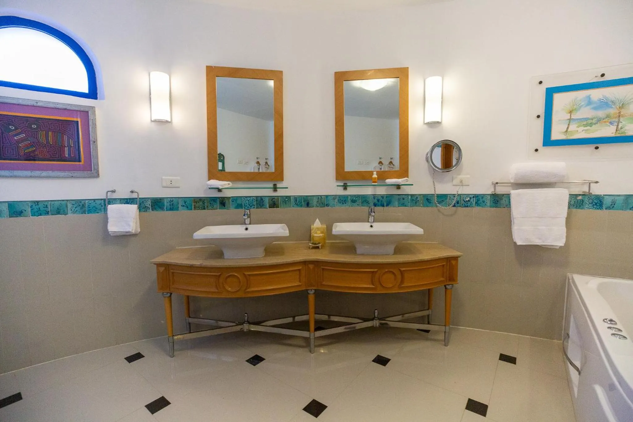 Lazib Inn Resort & Spa