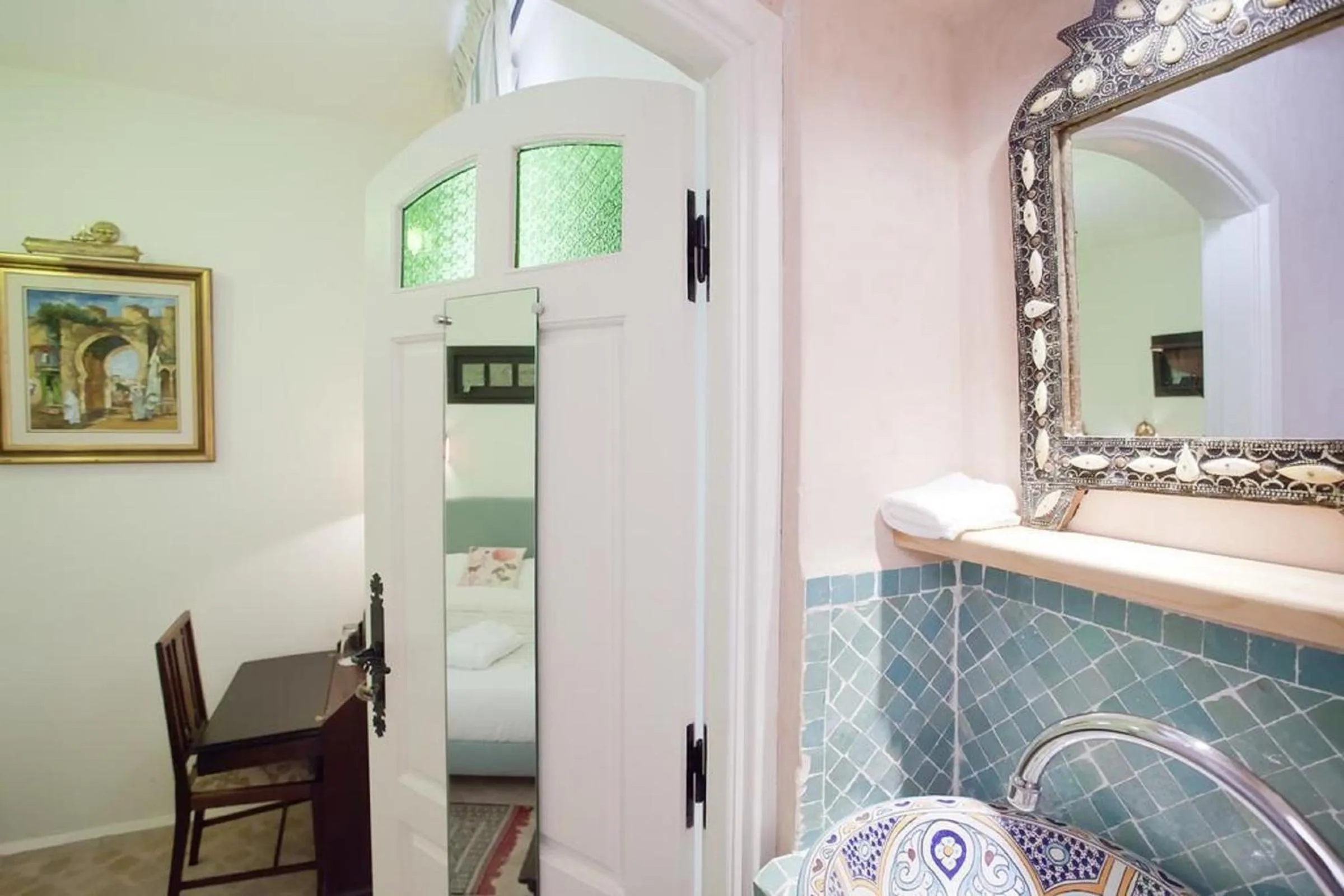 Bathroom, Bed in Kasbah Rose